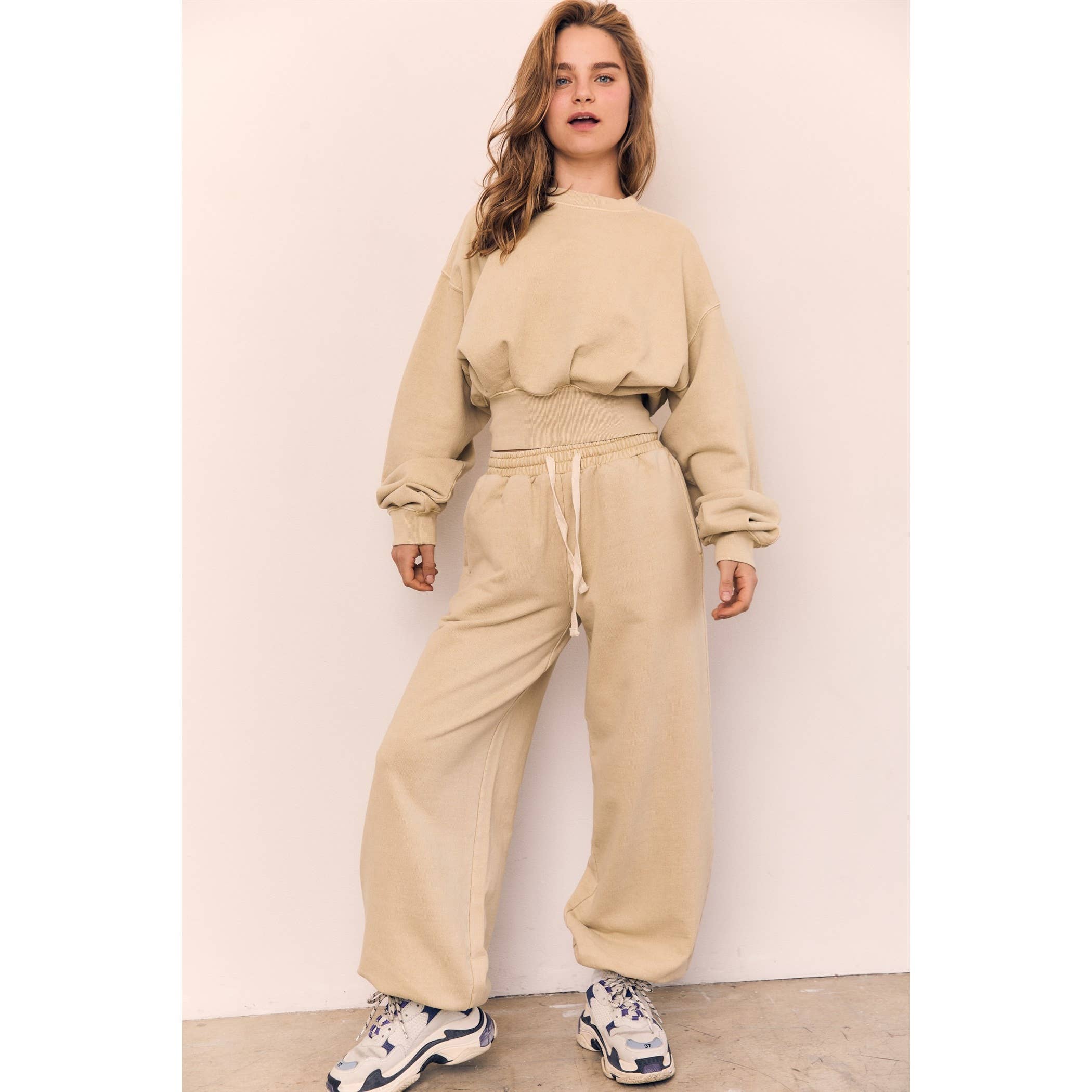 Acid Wash Cropped Balloon Sweatshirt
