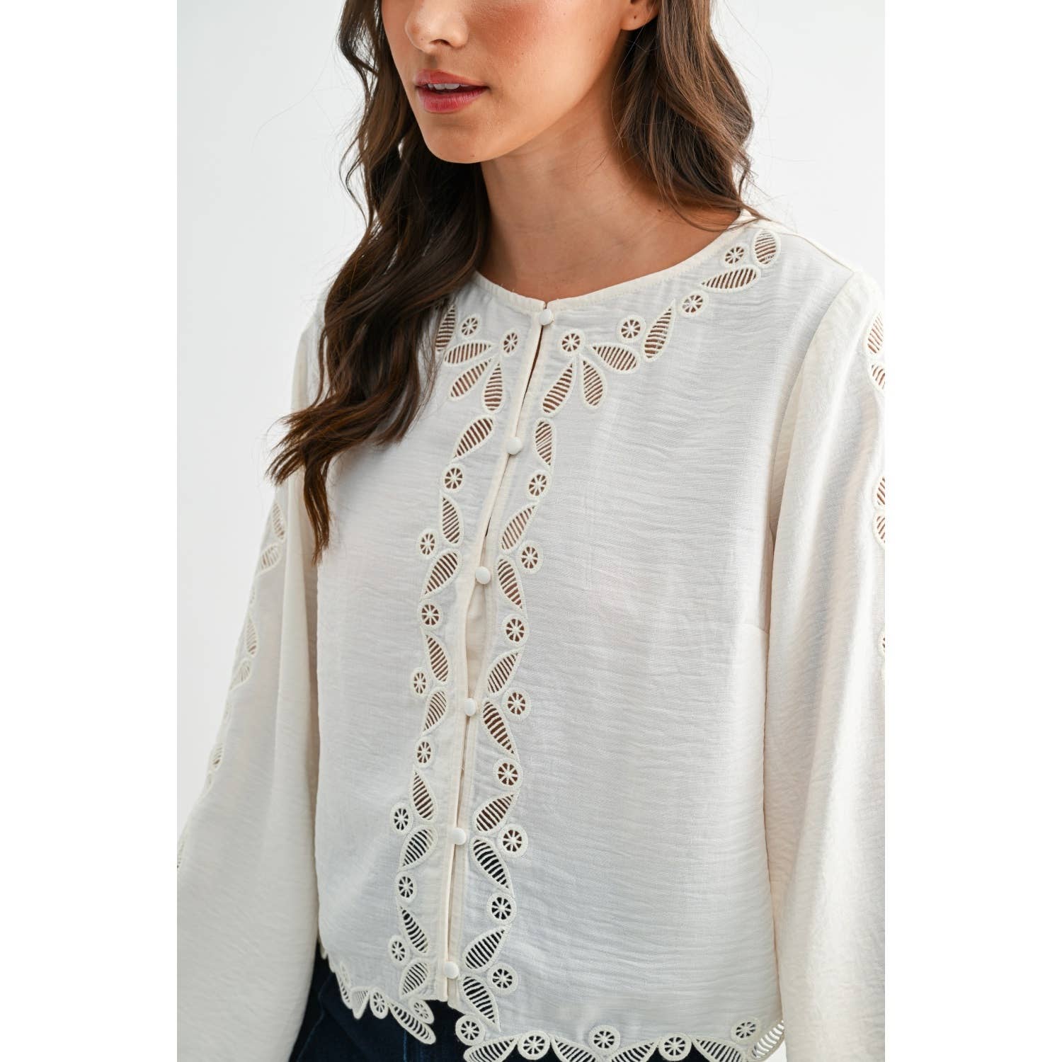 IVORY SCALLOPED EMBROIDERED LACE BUTTON BLOUSE