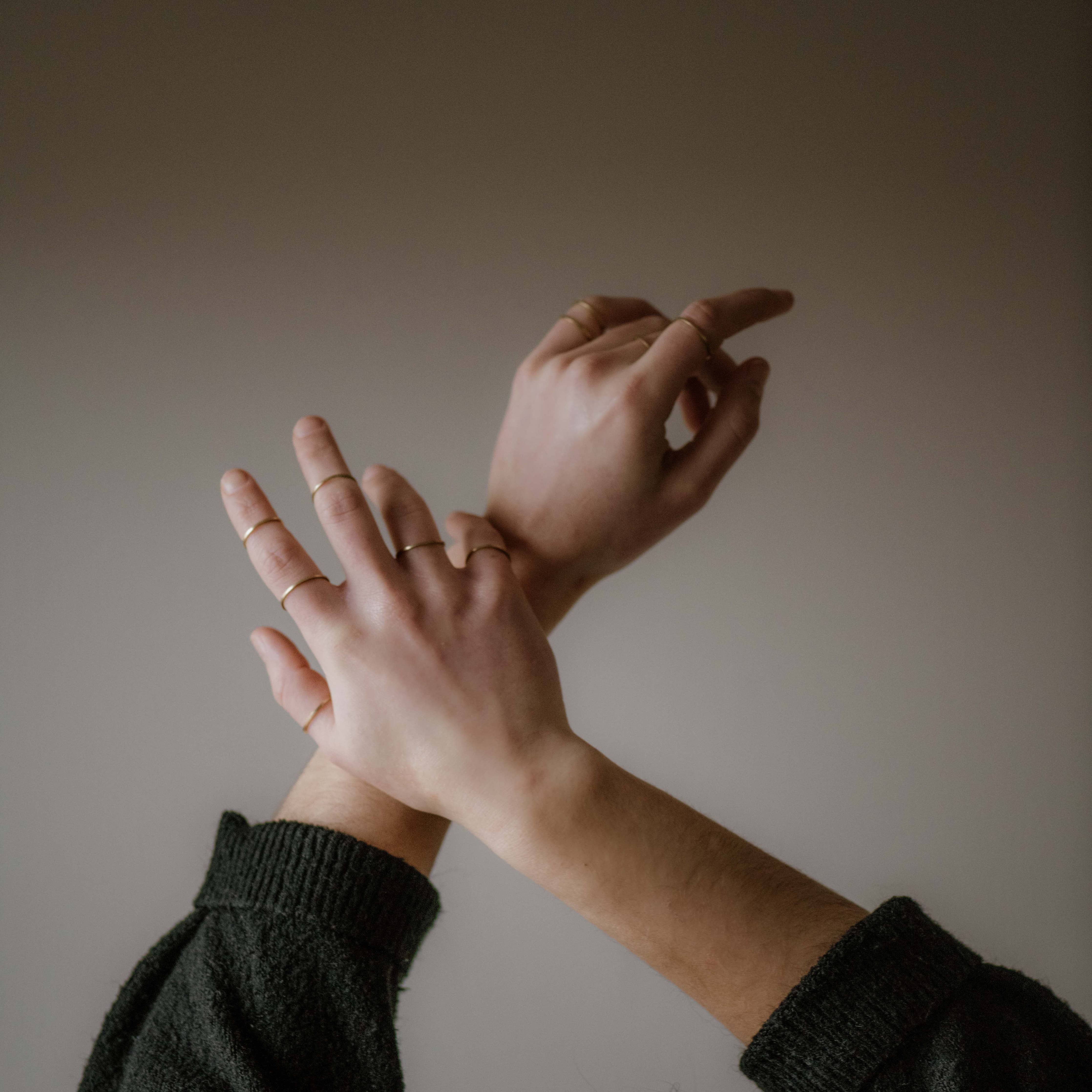 Eclipse Midi Ring