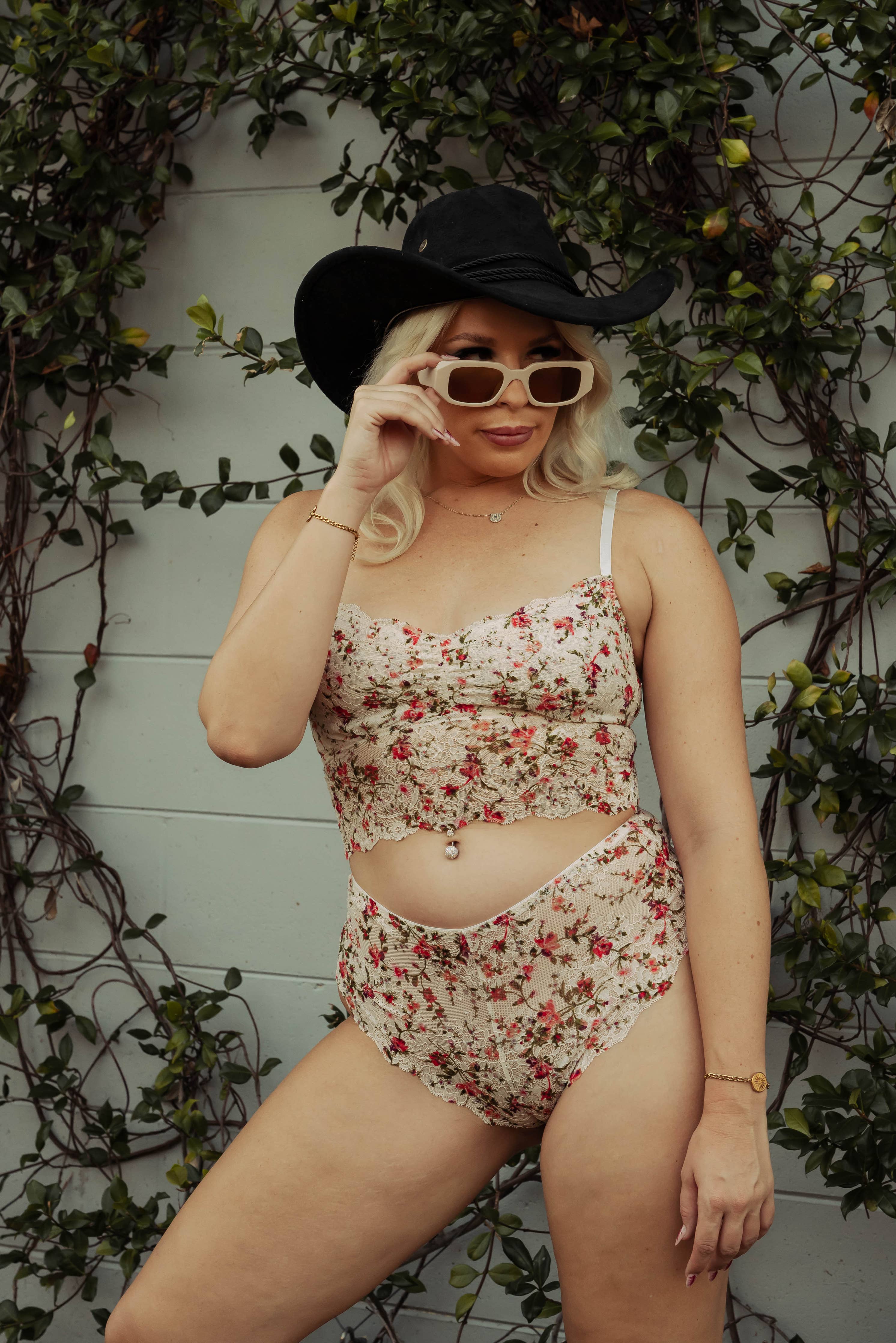 Field Floral Lace High-Waist Hipster Pantie