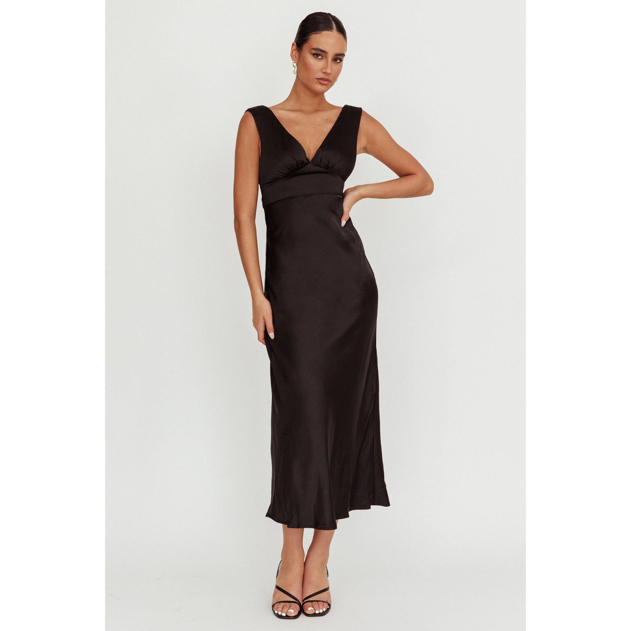 fitted satin maxi dress Fitted satin maxi dress with drapery on the bodice and back :: LICHI
