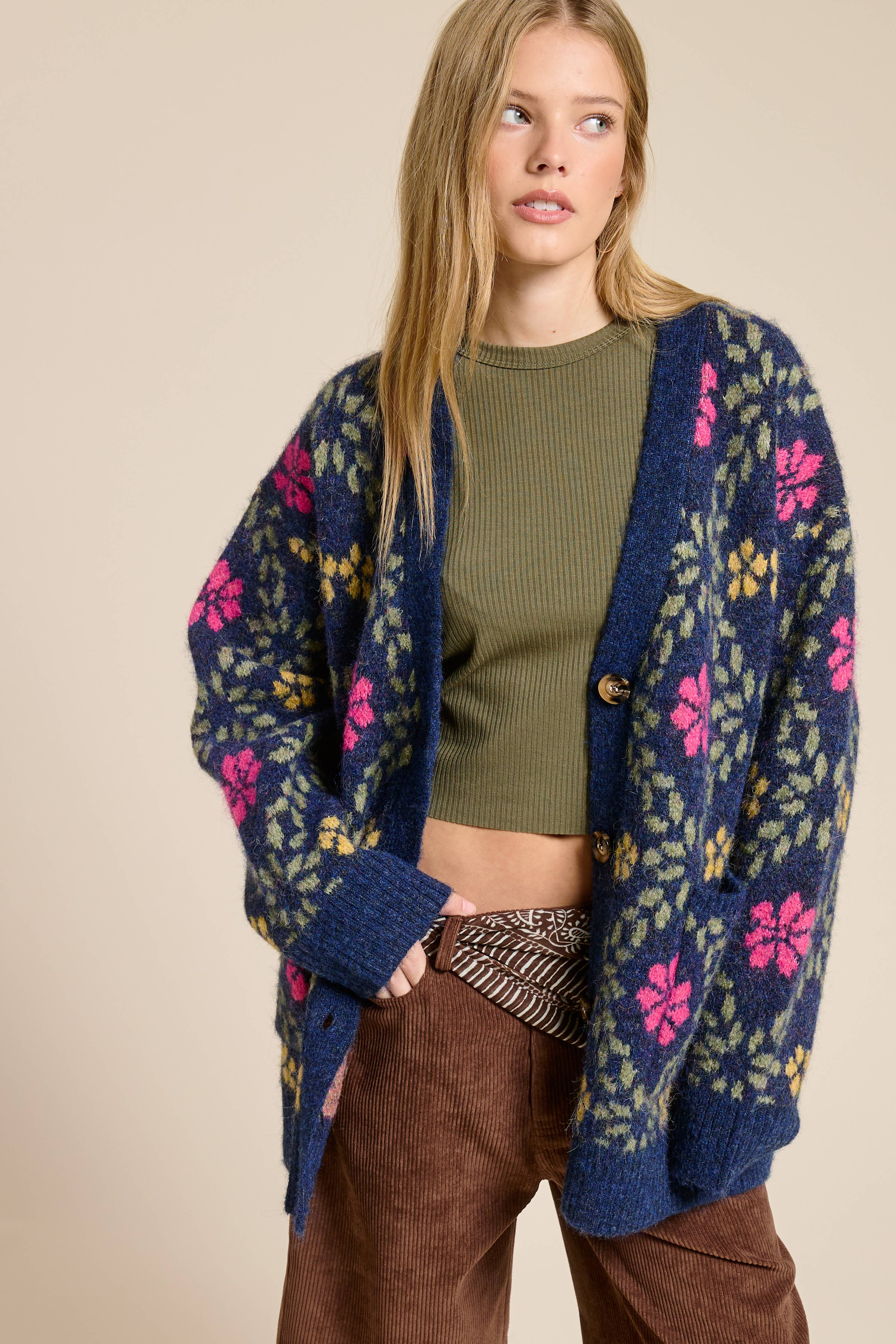Retro Floral Print Fuzzy Knit Cardigan