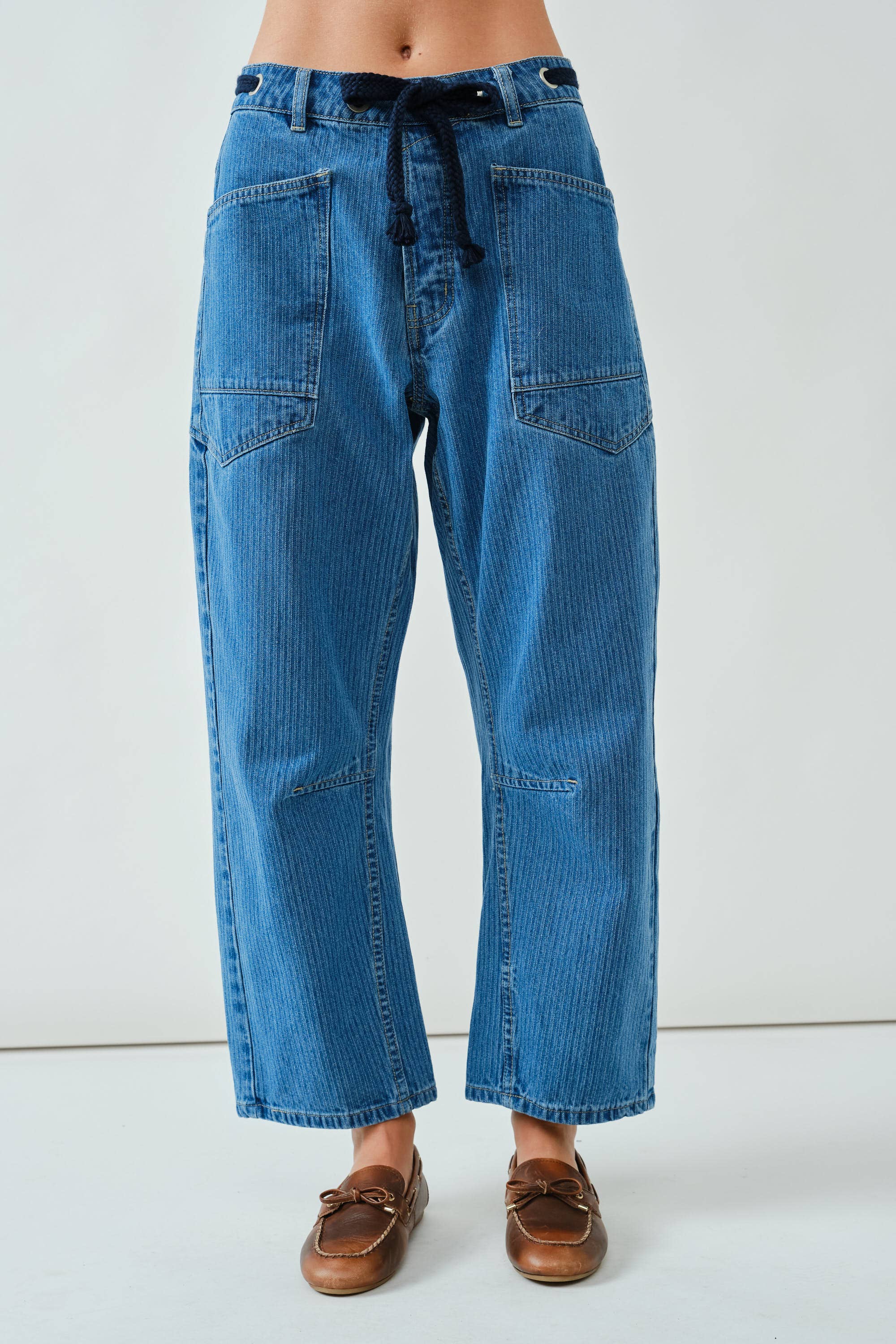 Barrel Denim Jeans with Eyelet Jeans