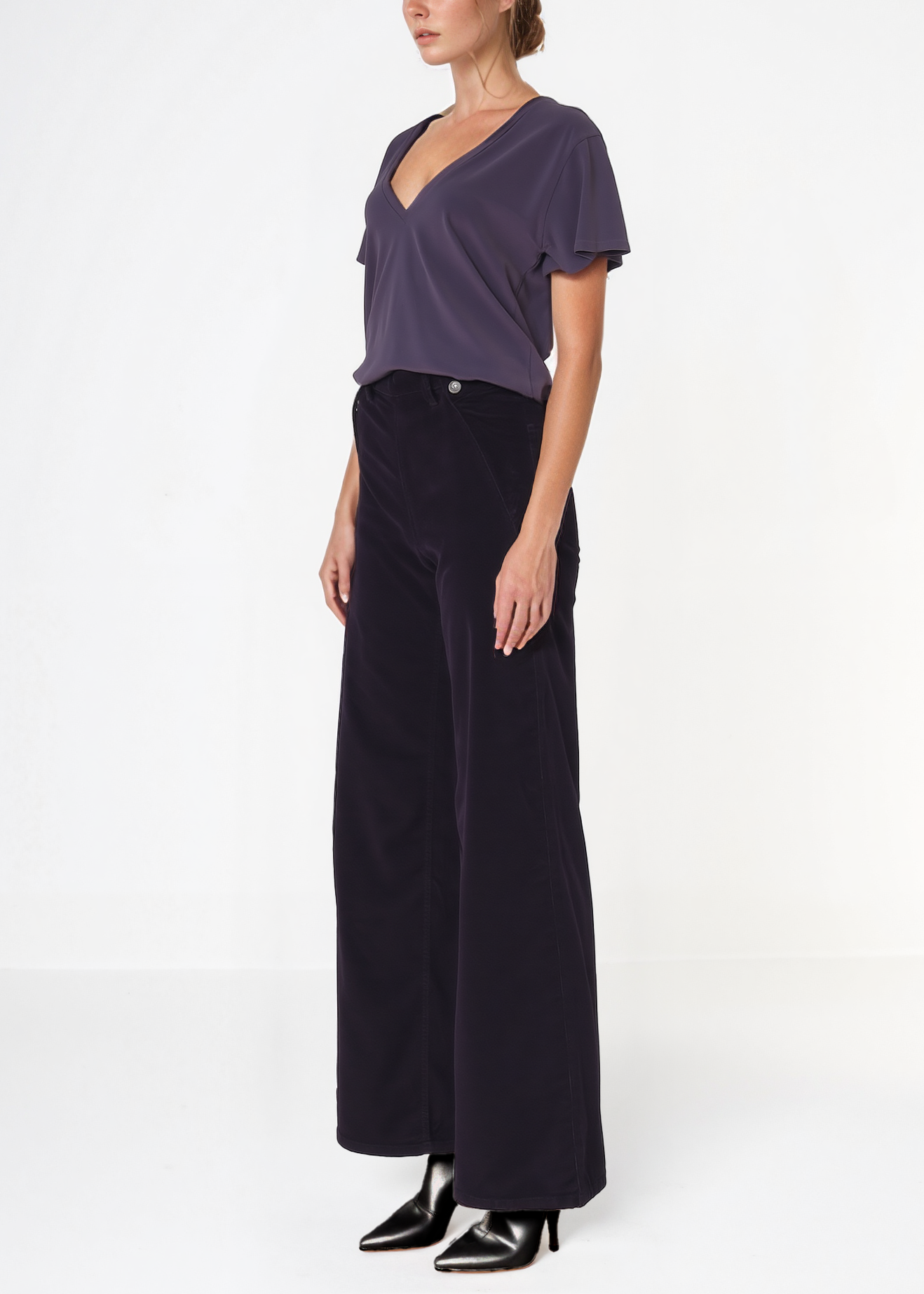 Dina High Waisted Wide Corduroy In Black