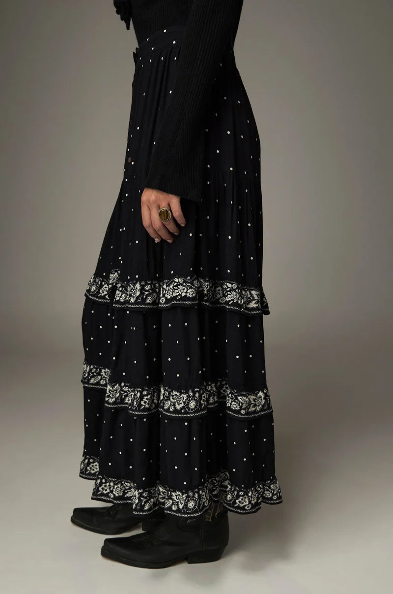 LIRILI SKIRT
CUBATA