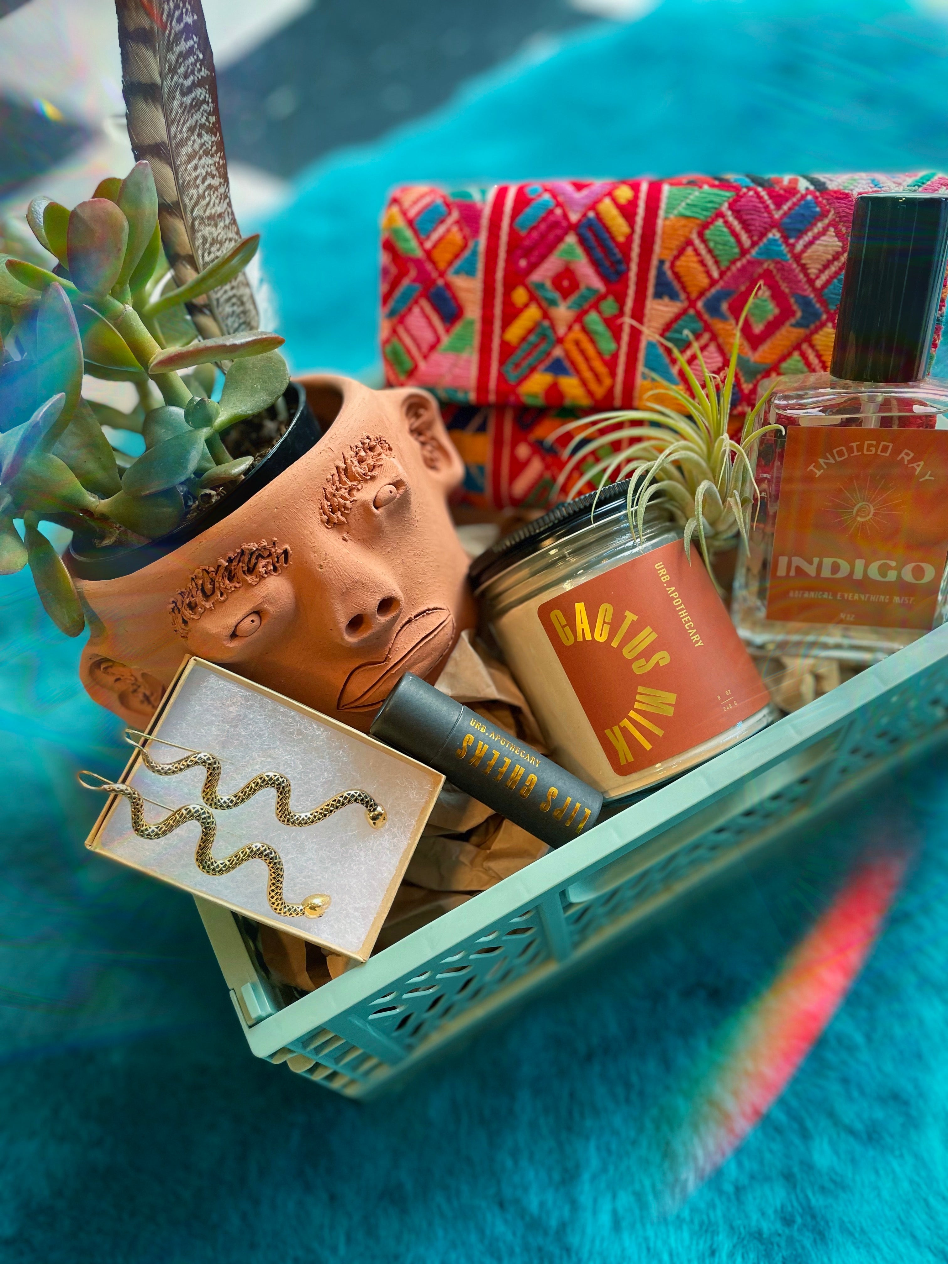 Caravan Babe Curated & Personalized Gift Box
