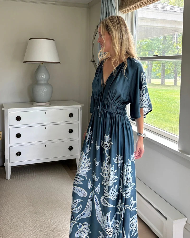 Kira Midi in Alexia Dusk