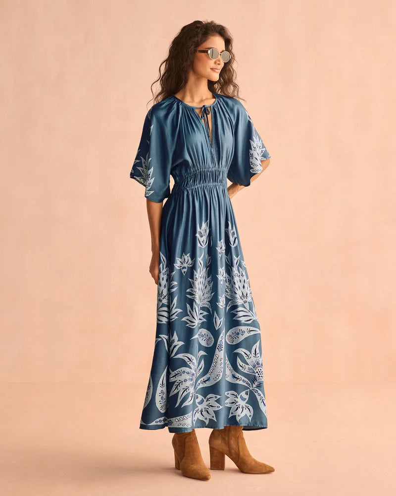 Kira Midi in Alexia Dusk