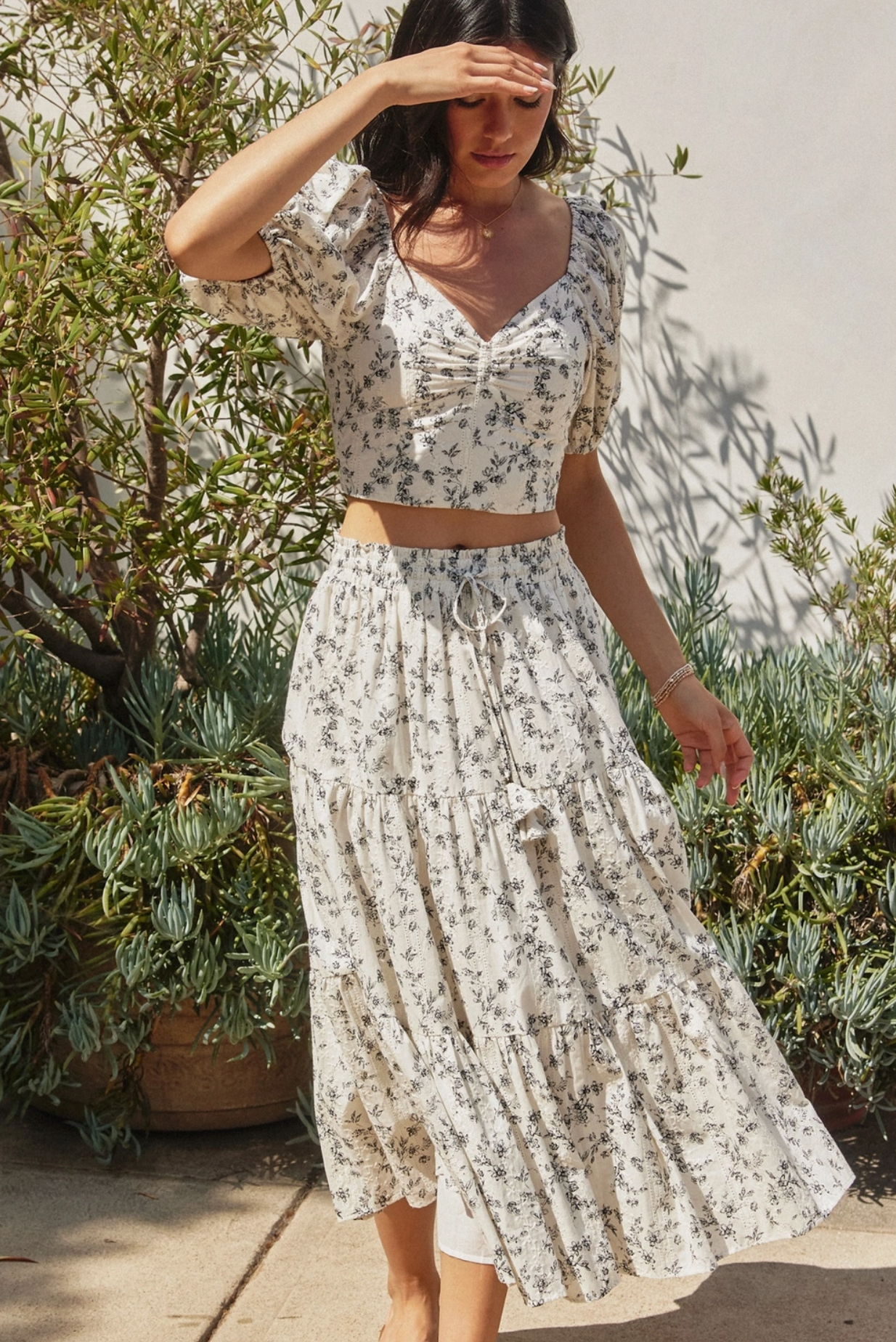 Brunch Babe Sweetheart Puff Sleeve Top