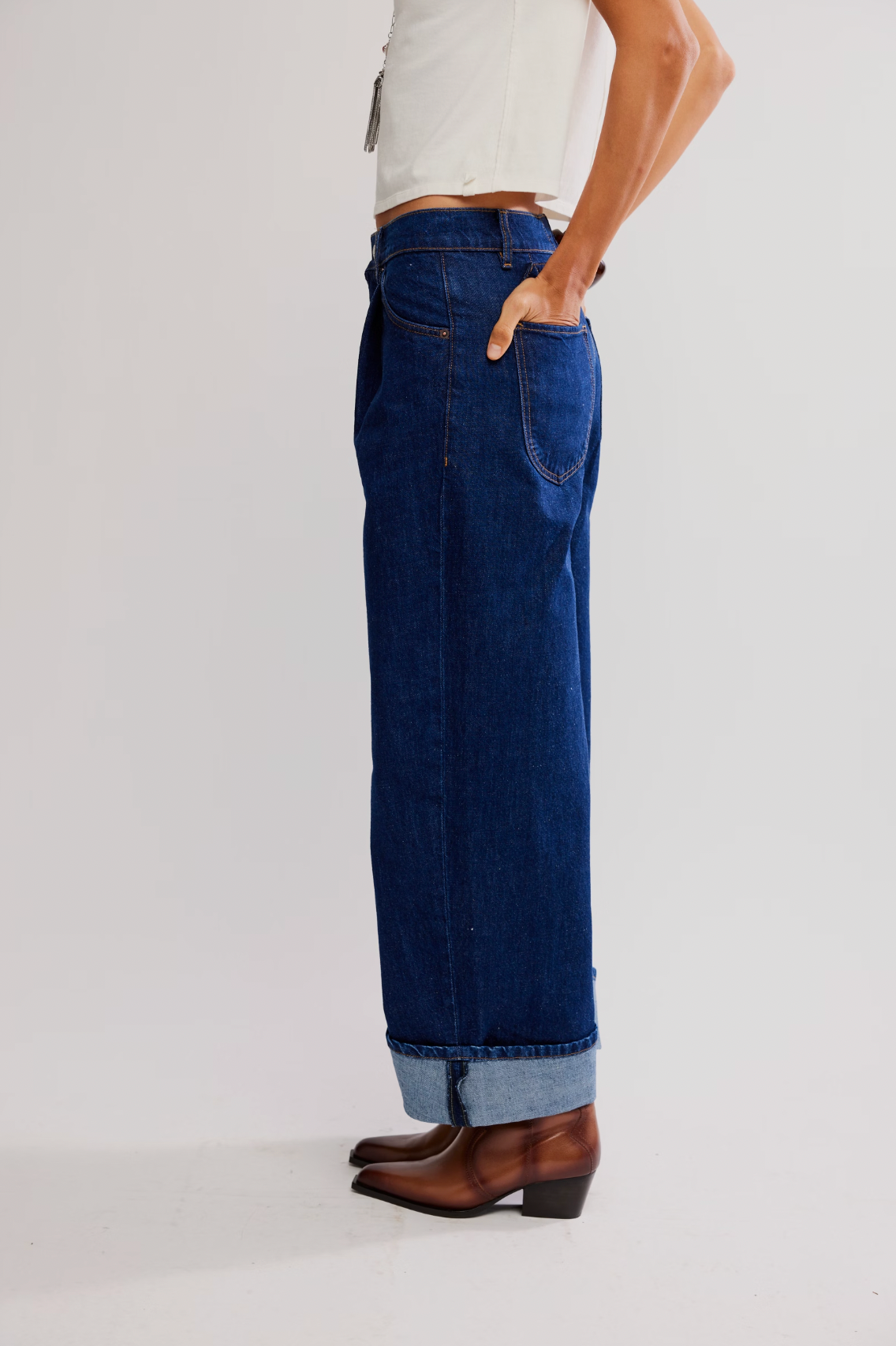 Alia Wide Leg Jean