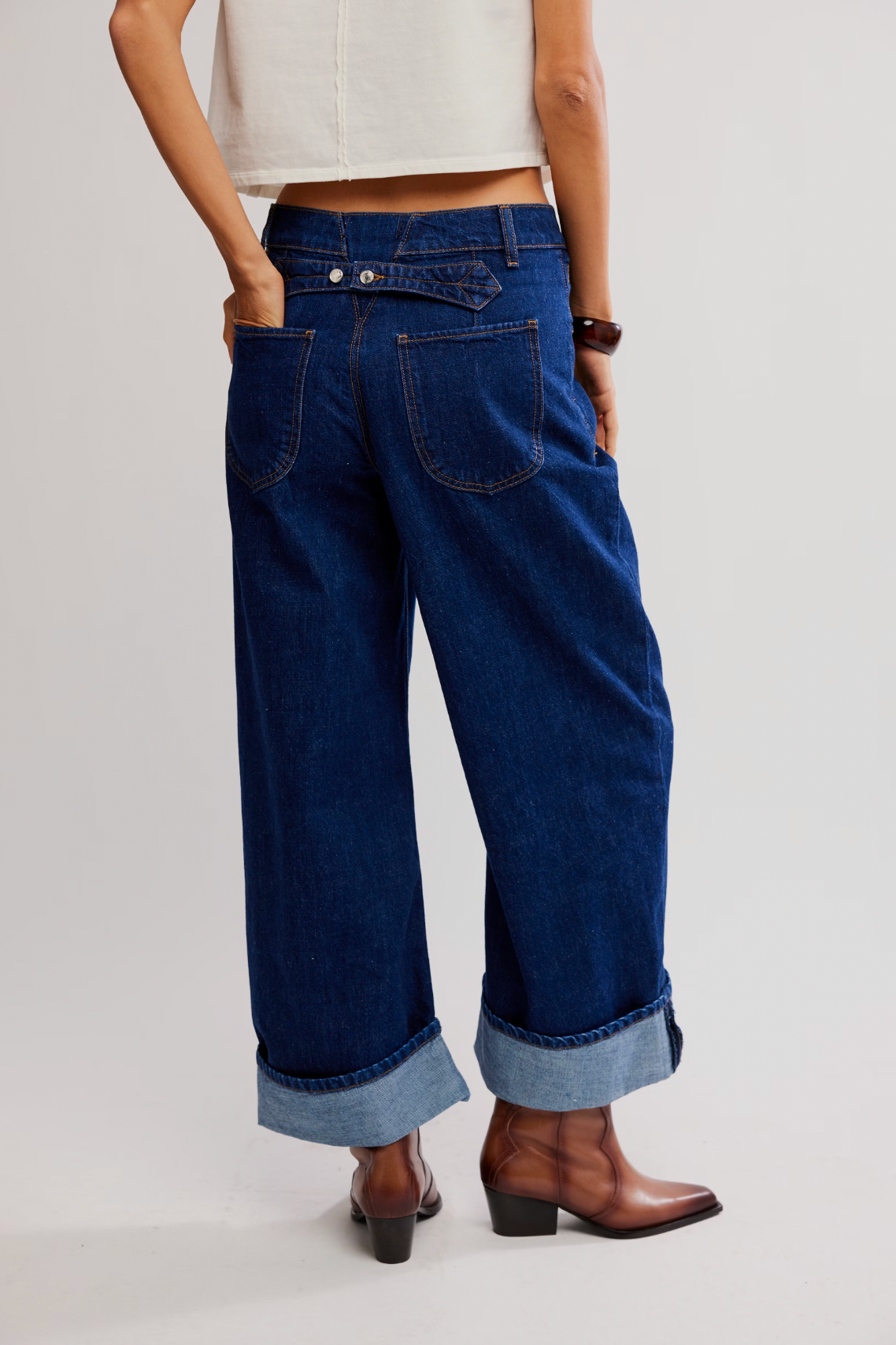 Alia Wide Leg Jean