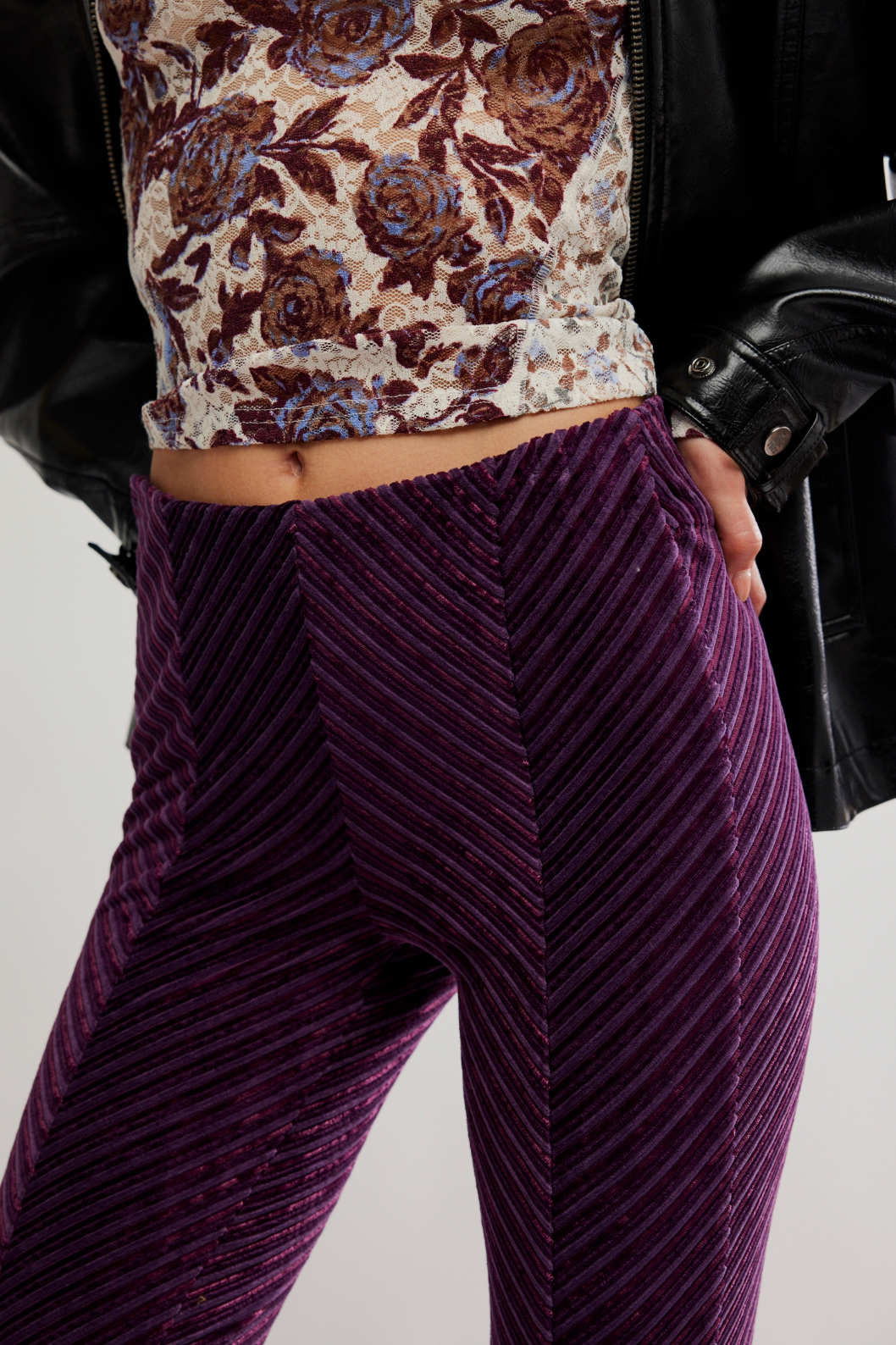 Penny Pull on Velvet in Vintage Grape