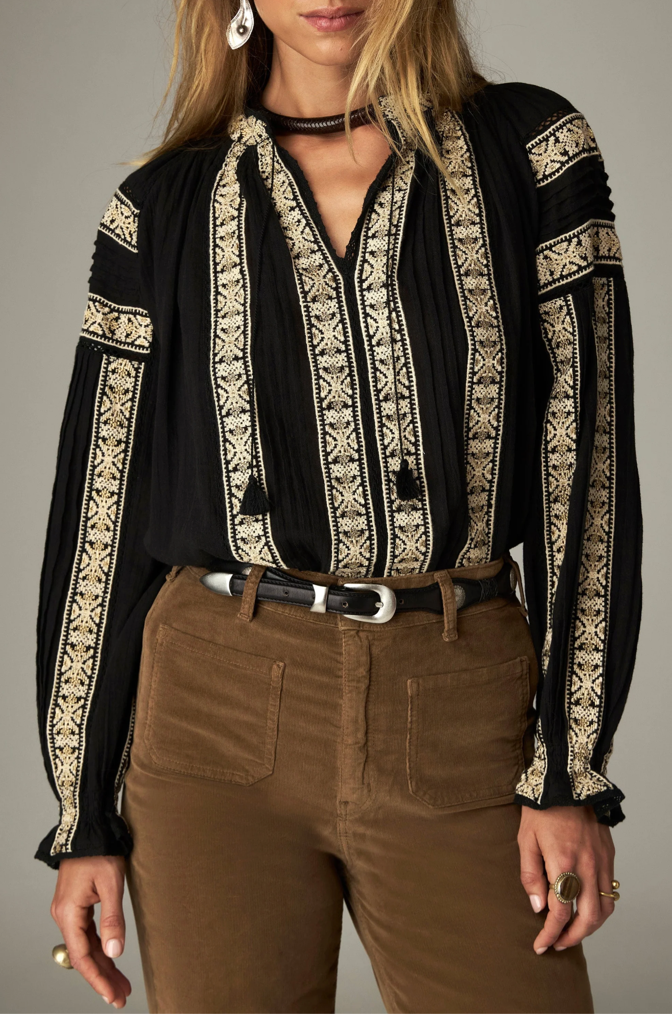 Rose Blouse — Noir by Maison Hotel