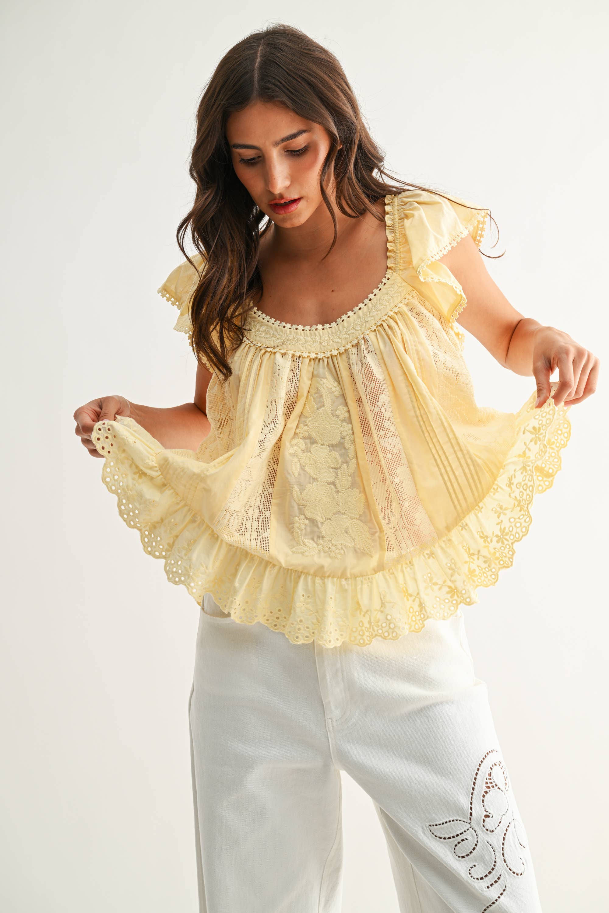 Sleeveless Embroidered Lace Blouse