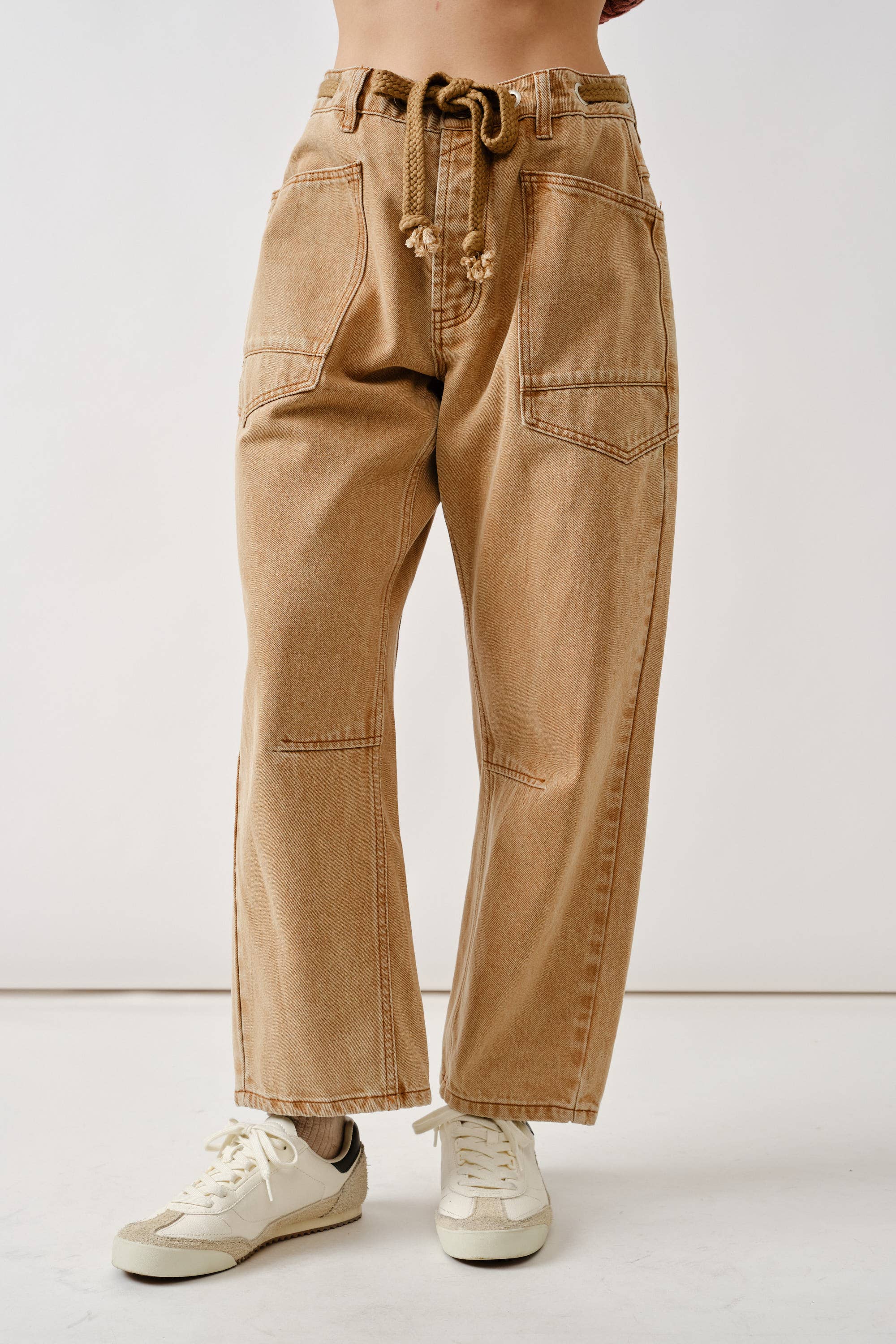 Barrel Denim Jeans with Eyelet Jeans