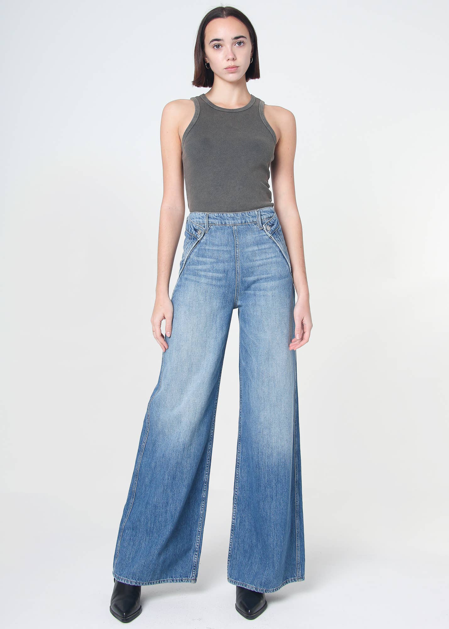 Dina High Waisted Wide Jeans - San Diego