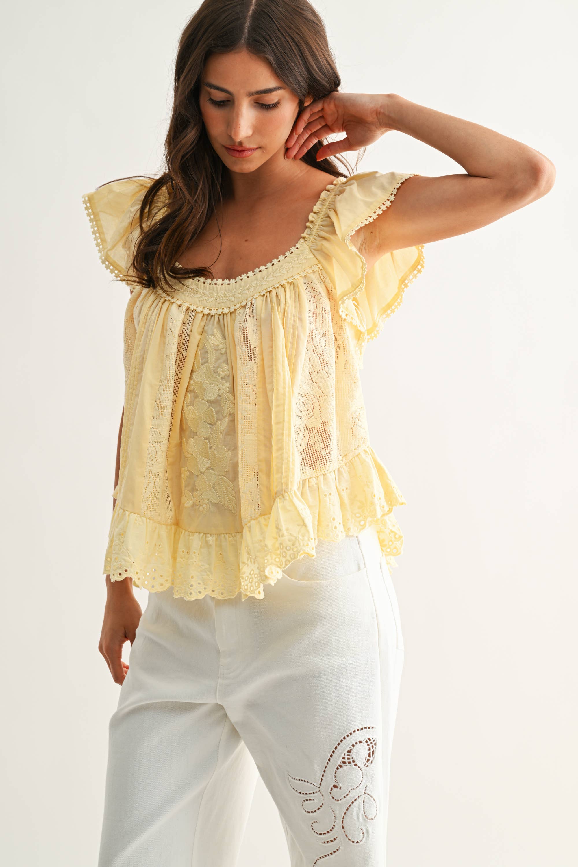 Sleeveless Embroidered Lace Blouse