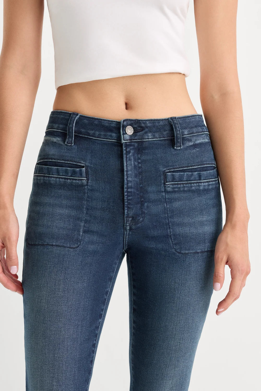 Soft Tech Welt Pocket Good Legs Flare Lyrical - Jeans by Good American