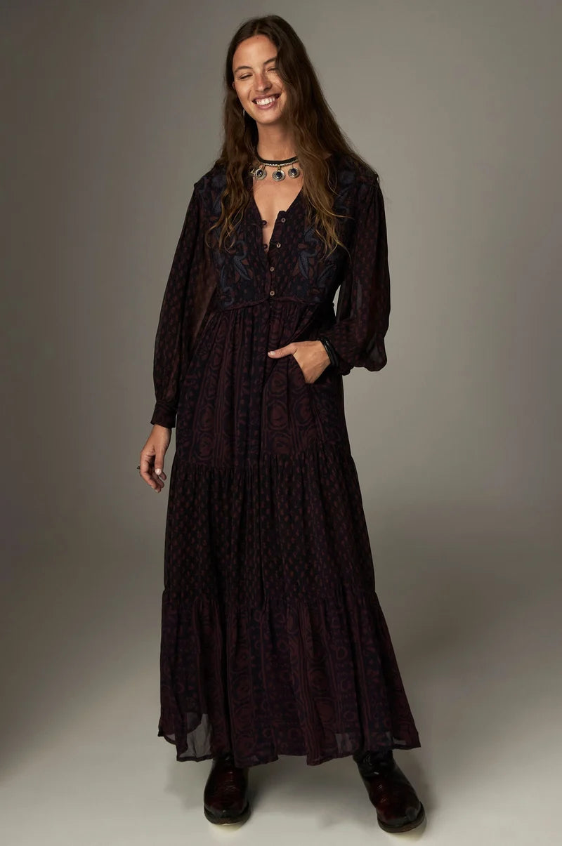 EMILIA DRESS
MUDDY WATERS