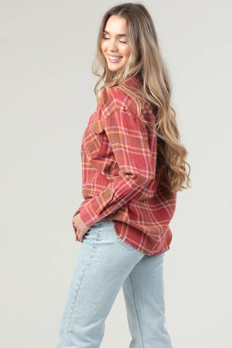 PLAID BUTTON UP SHIRT