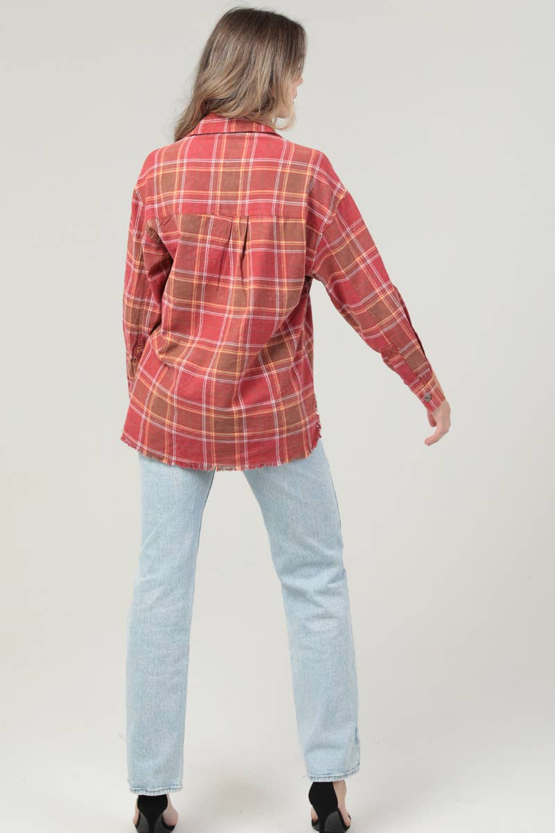 PLAID BUTTON UP SHIRT