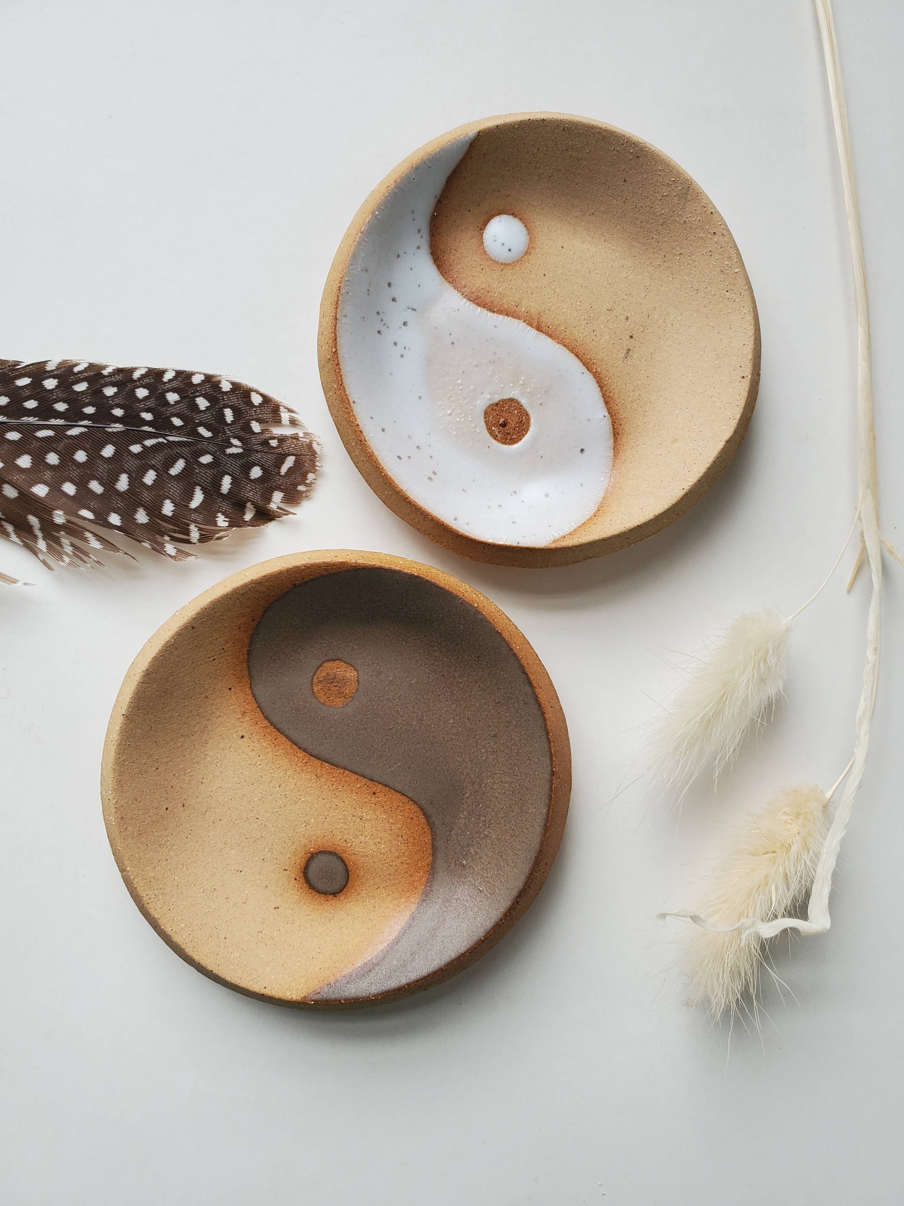 Small ying yang ring dish