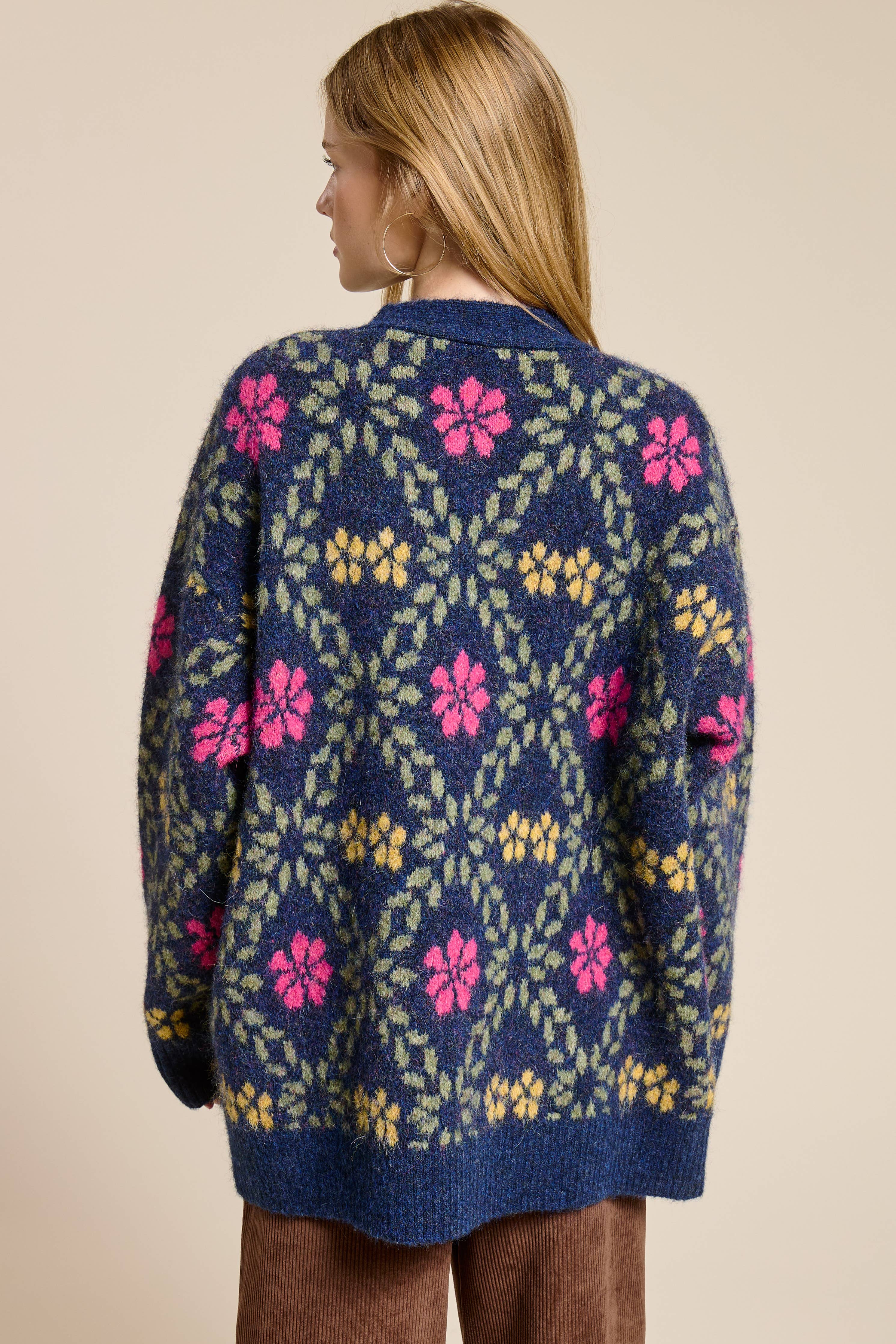 Retro Floral Print Fuzzy Knit Cardigan