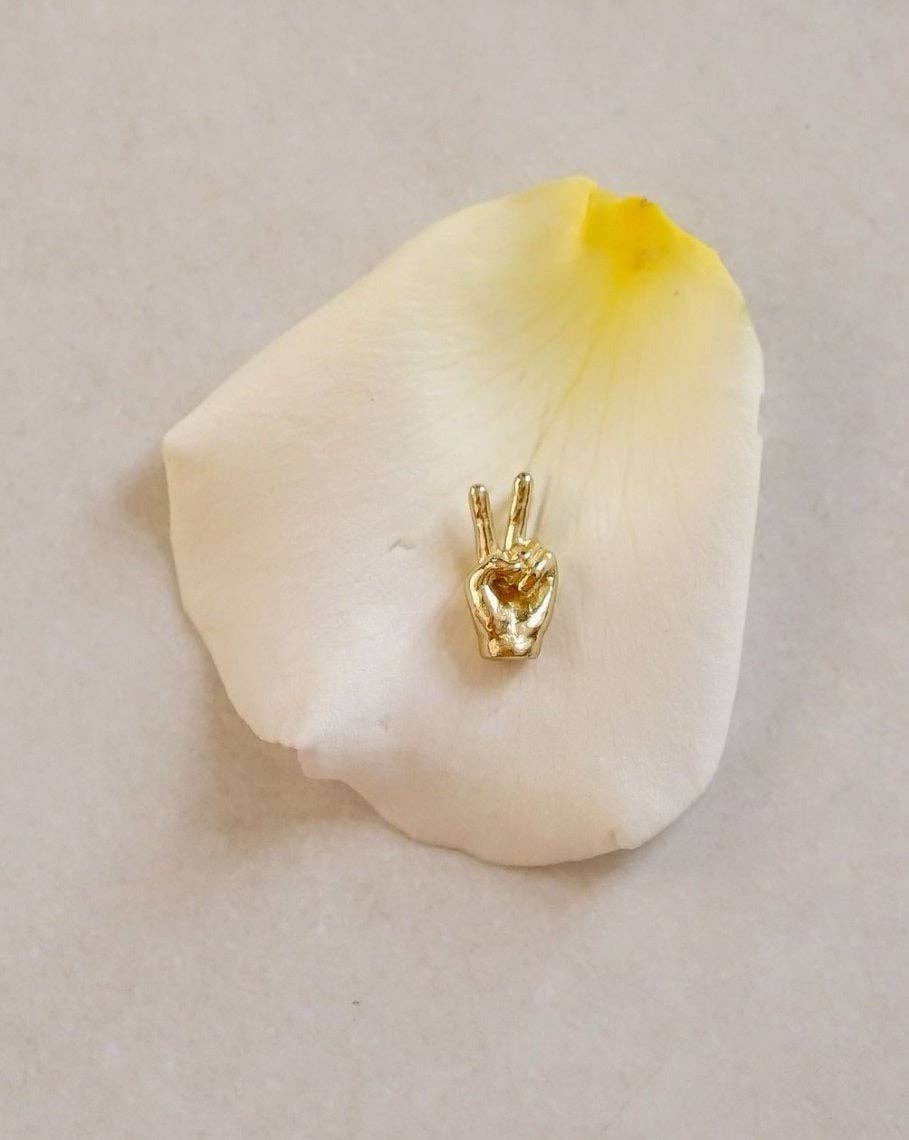 Gesture Necklace