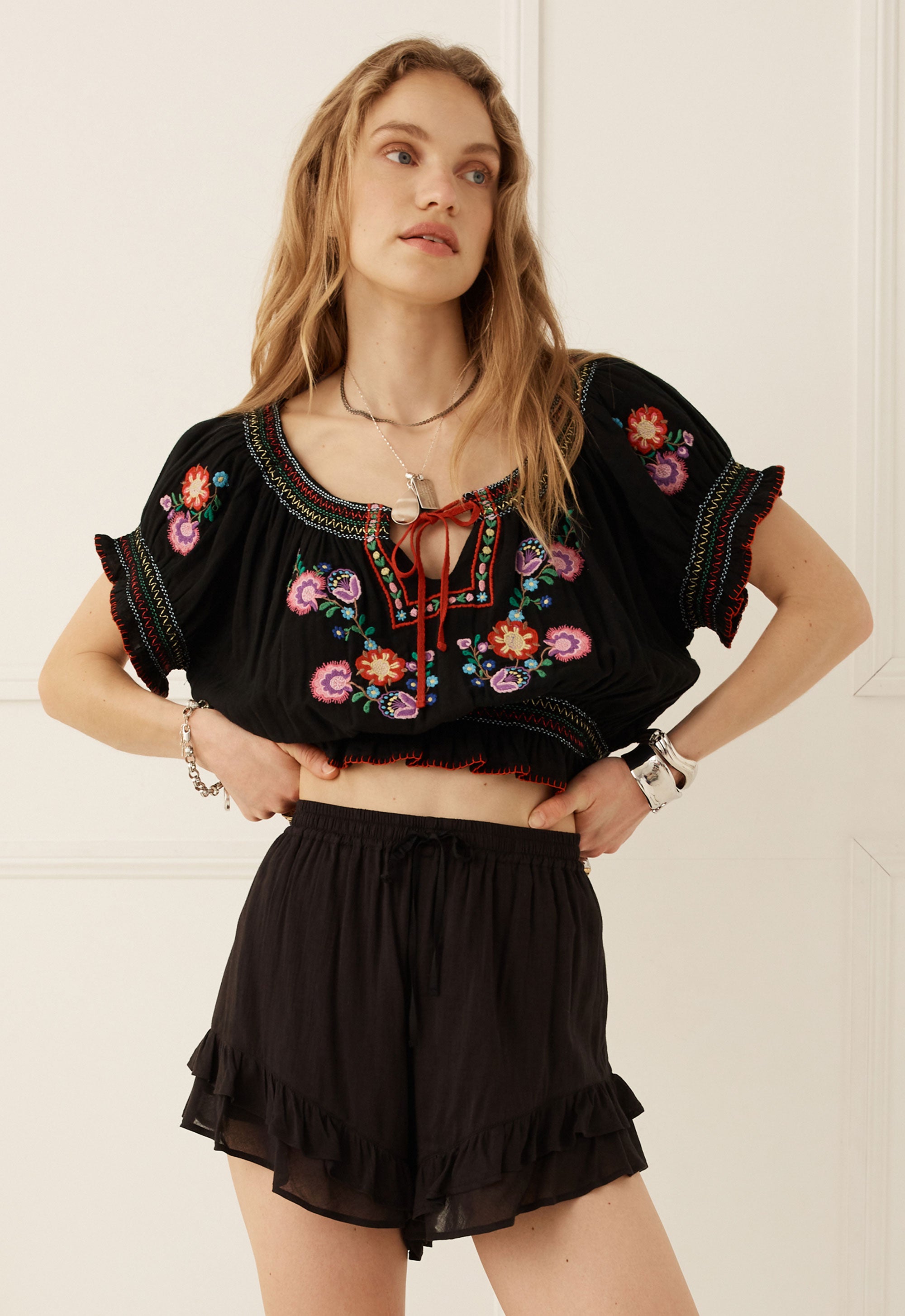 Feliz Crop Blouse — Woodland Black
