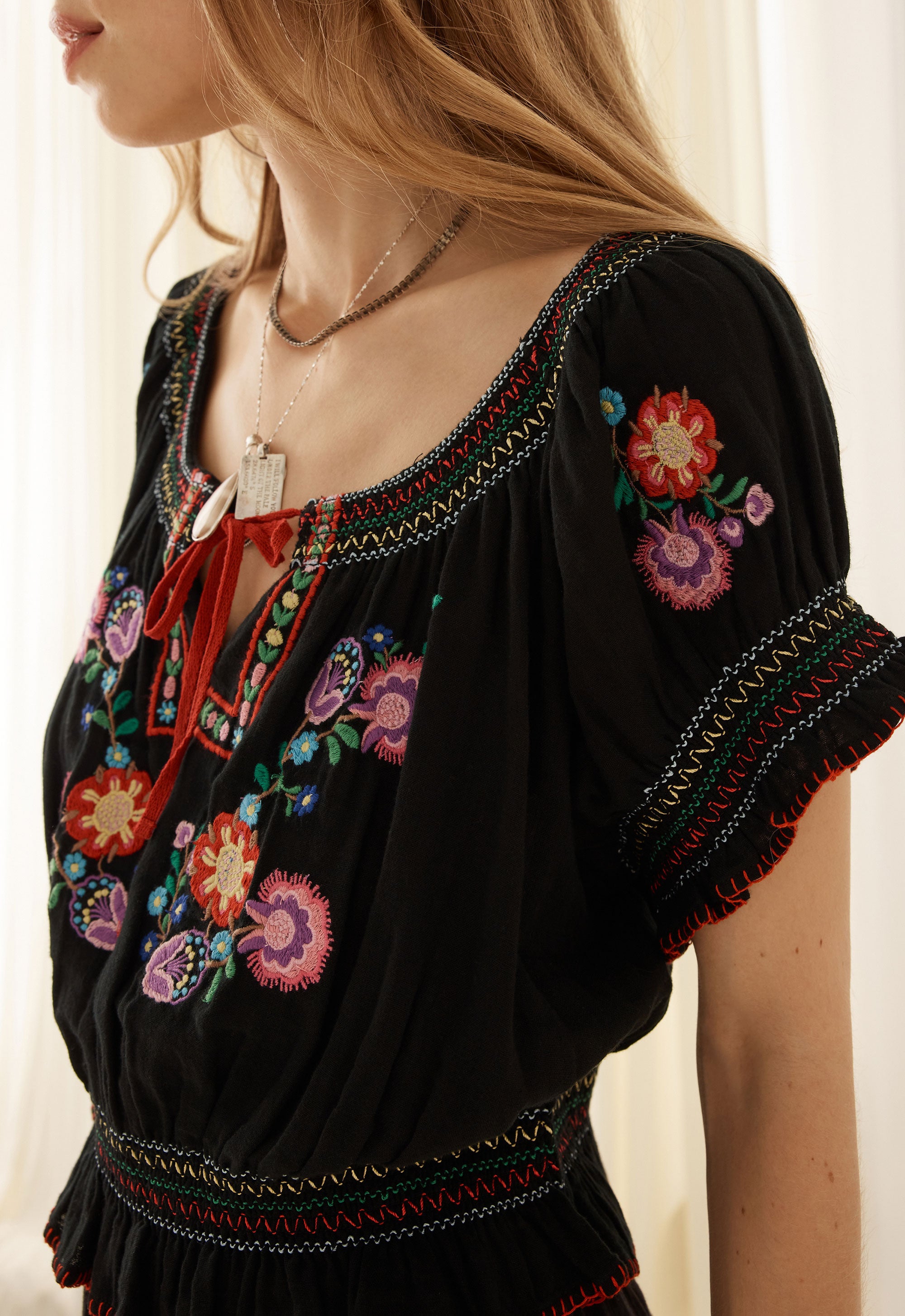 Feliz Crop Blouse — Woodland Black