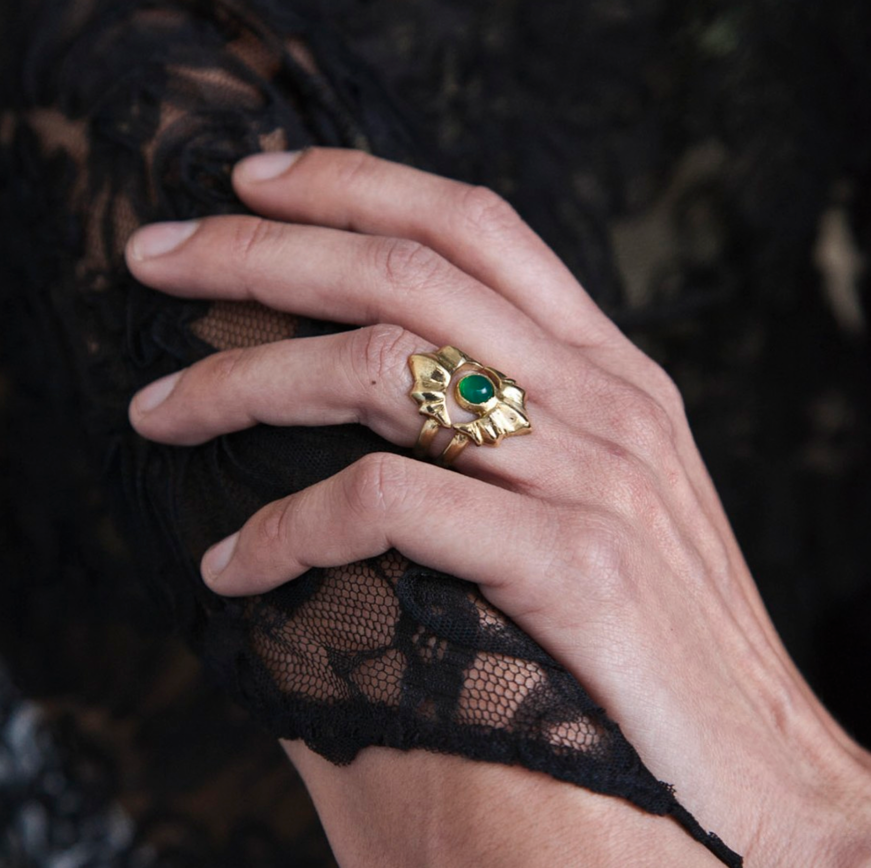 Sun Ring In Garnet Or Green Agate