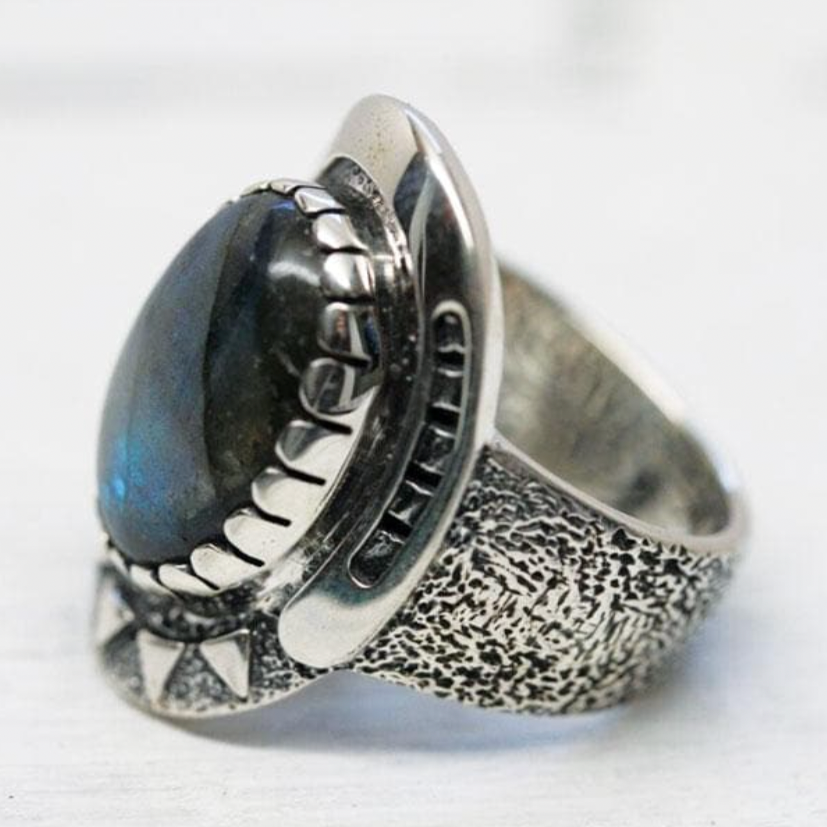 Fortuna Ring In Silver And Labradorite Or Moonstone