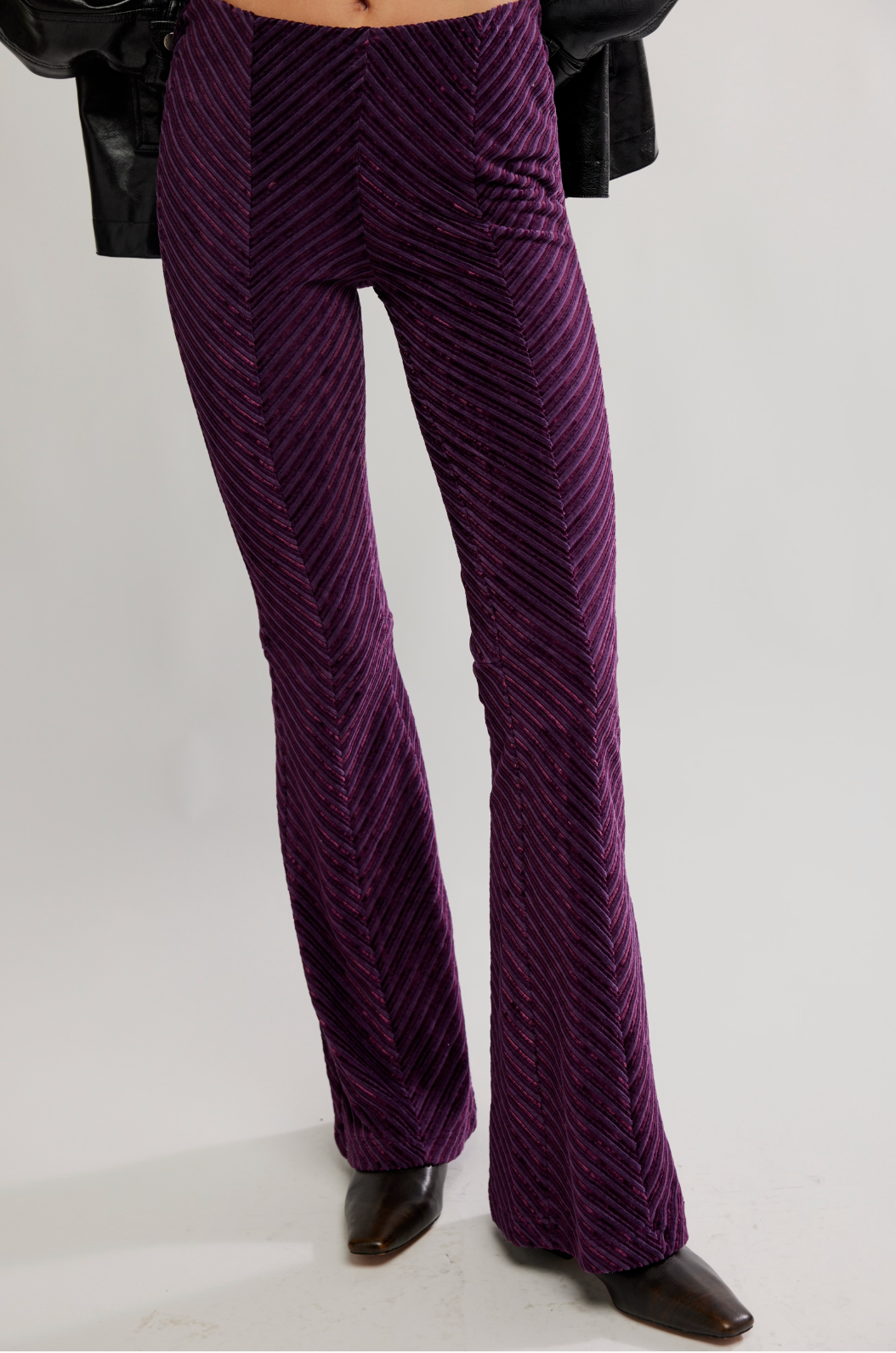 Penny Pull on Velvet in Vintage Grape