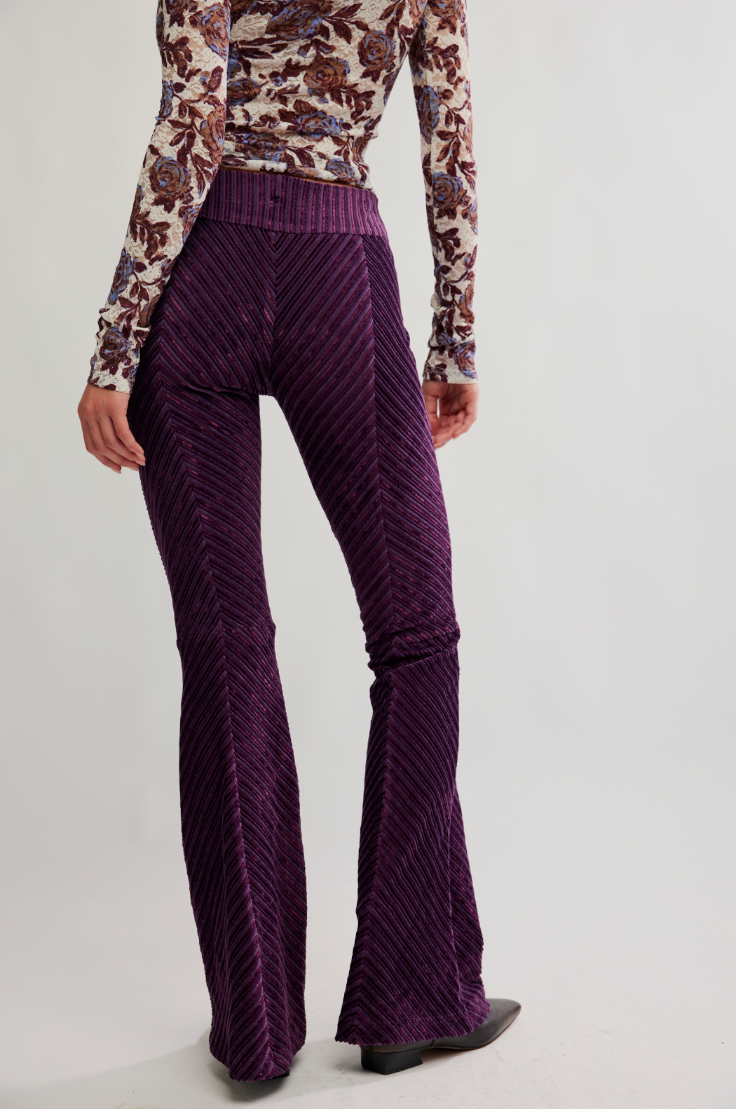 Penny Pull on Velvet in Vintage Grape