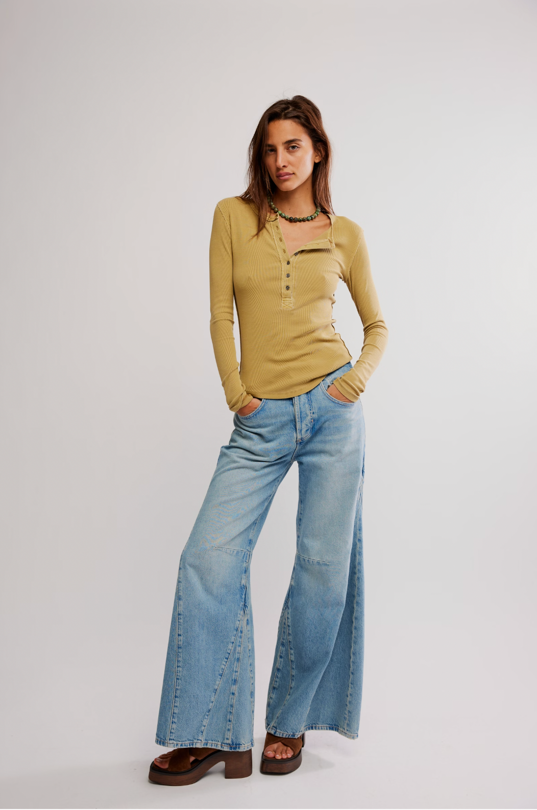 Jamie Henley in Dried Tobacco