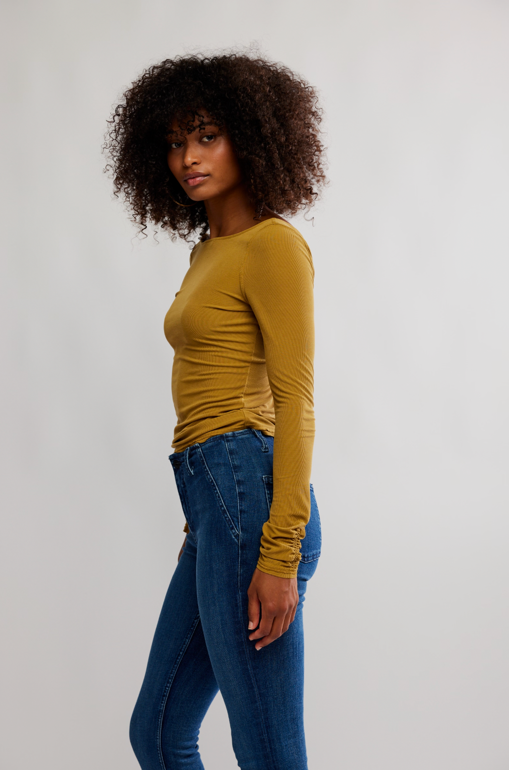 The Riley Tee in Dried Tobacco