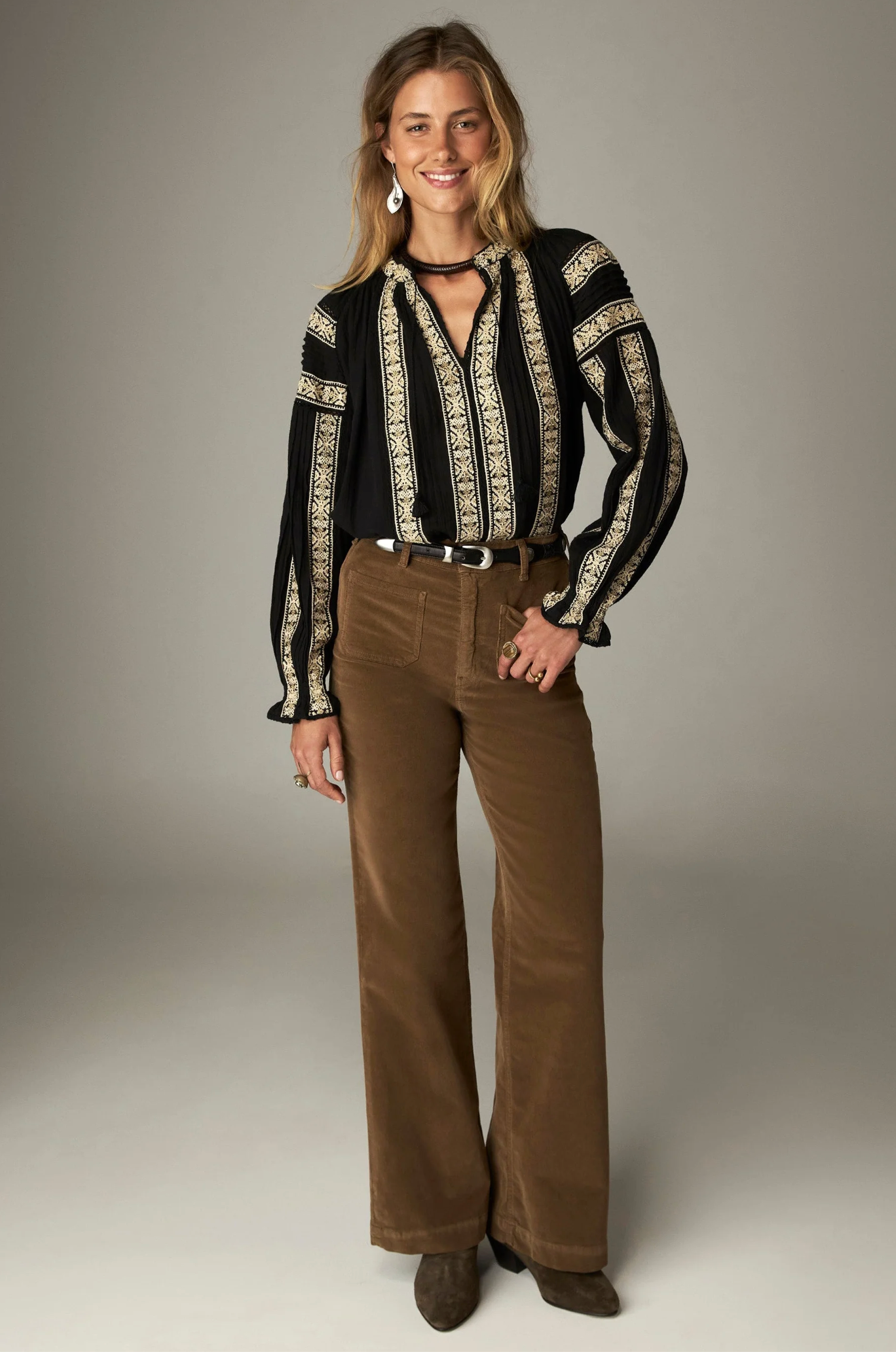 Rose Blouse — Noir by Maison Hotel