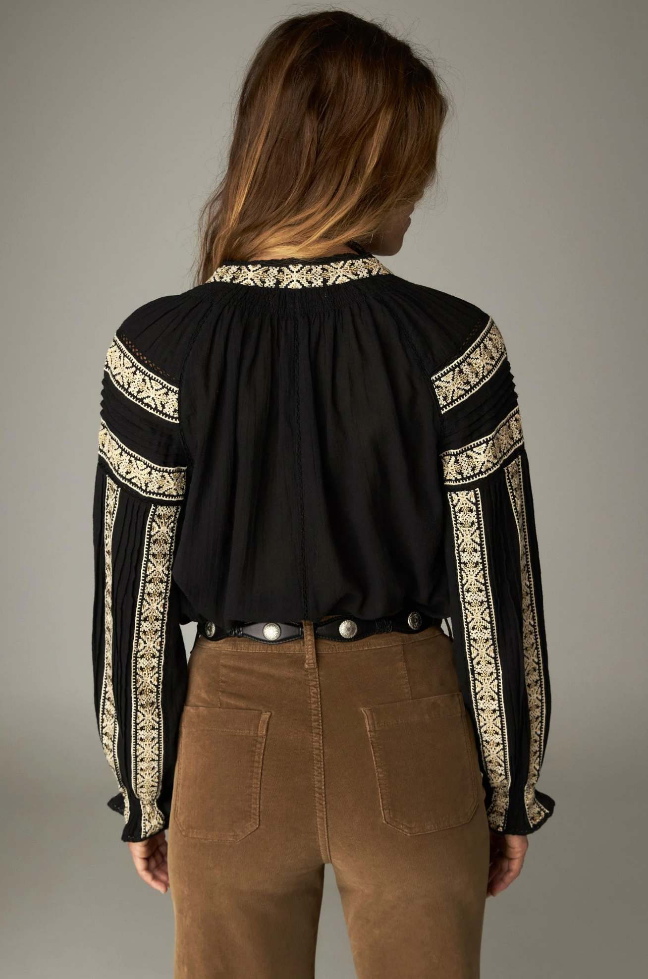 Rose Blouse — Noir by Maison Hotel