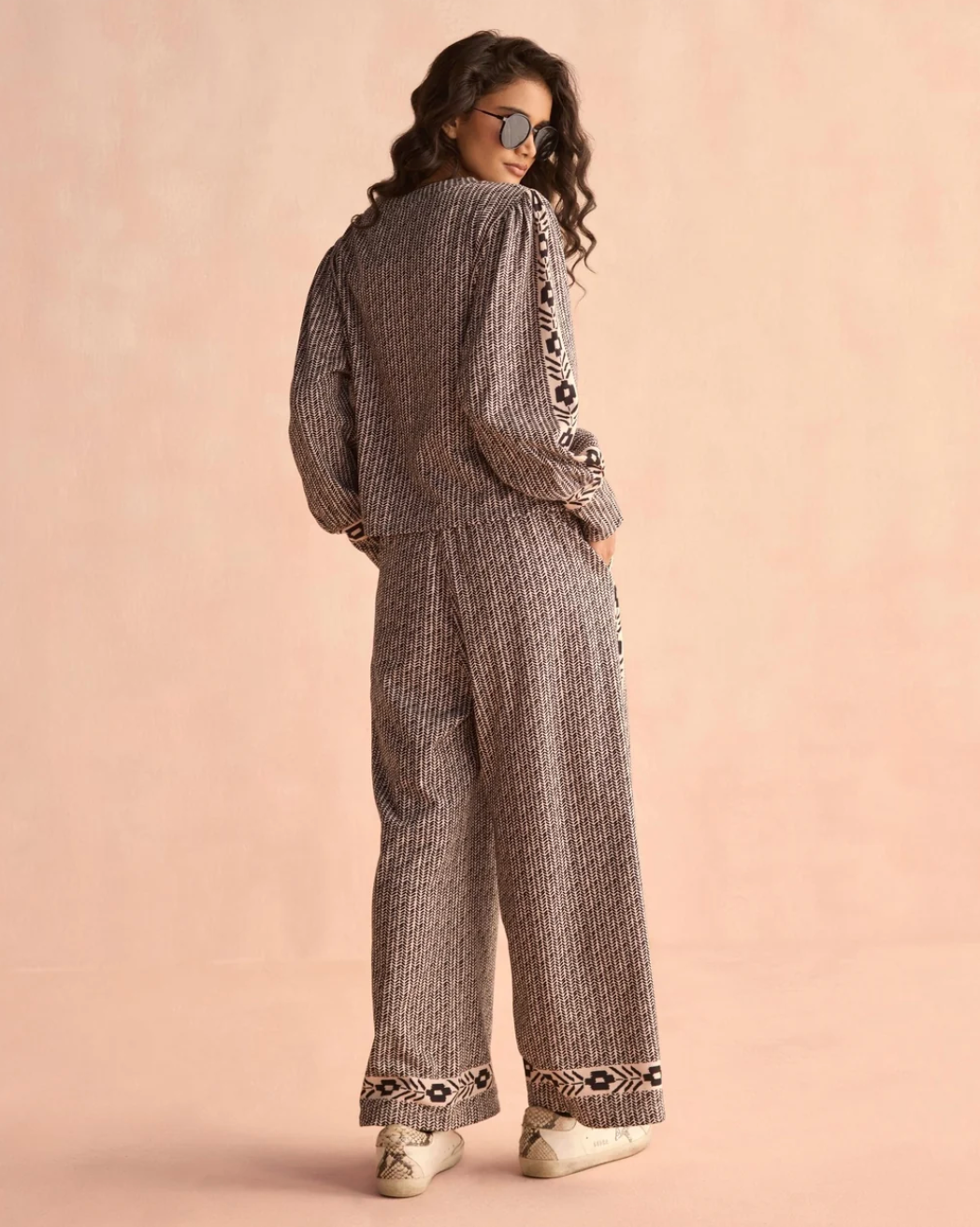 Lydia Sweatshirt by Omika