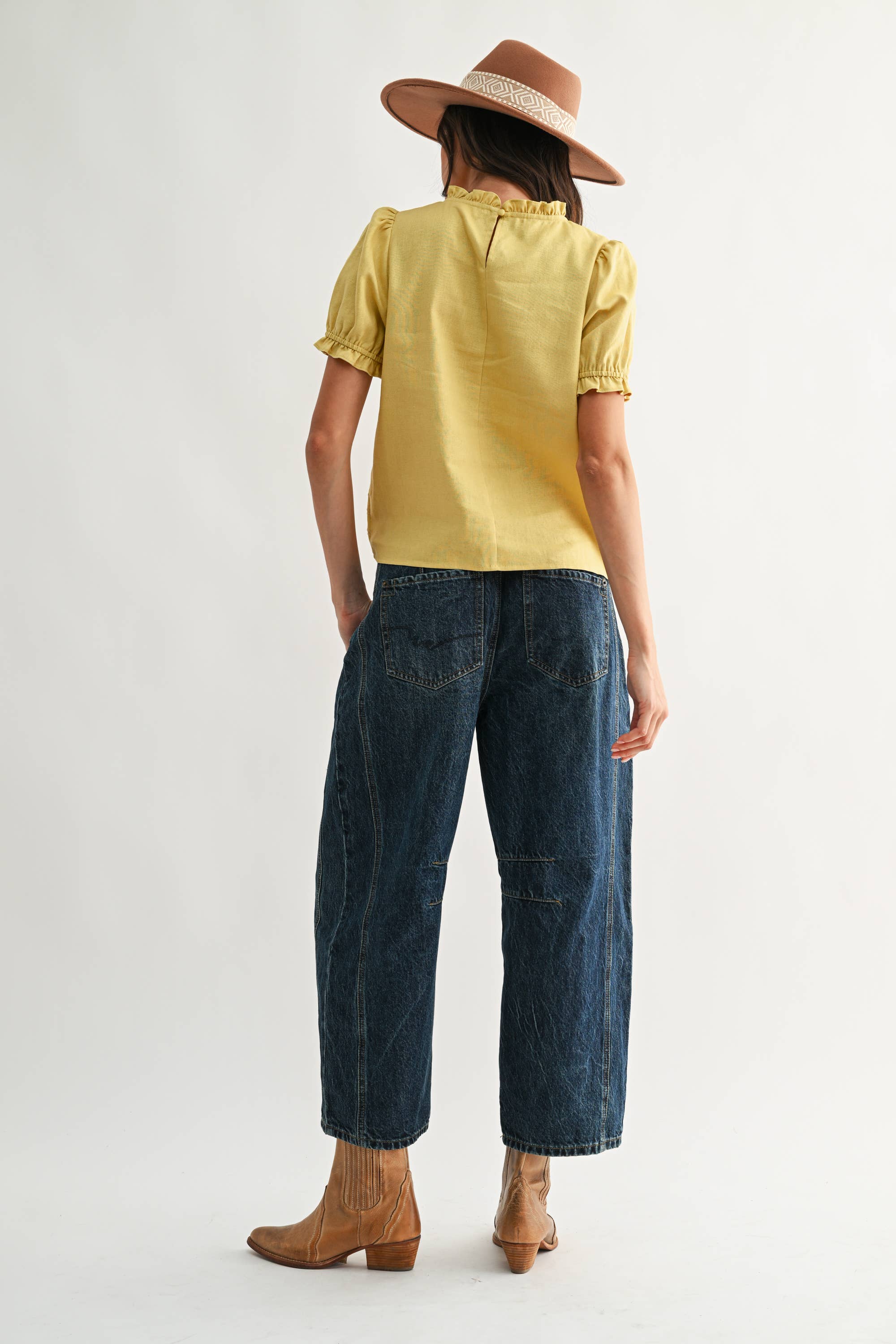 Embroidered Short Sleeve Blouse