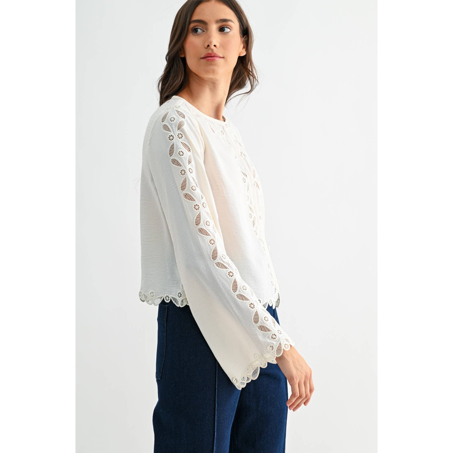 IVORY SCALLOPED EMBROIDERED LACE BUTTON BLOUSE