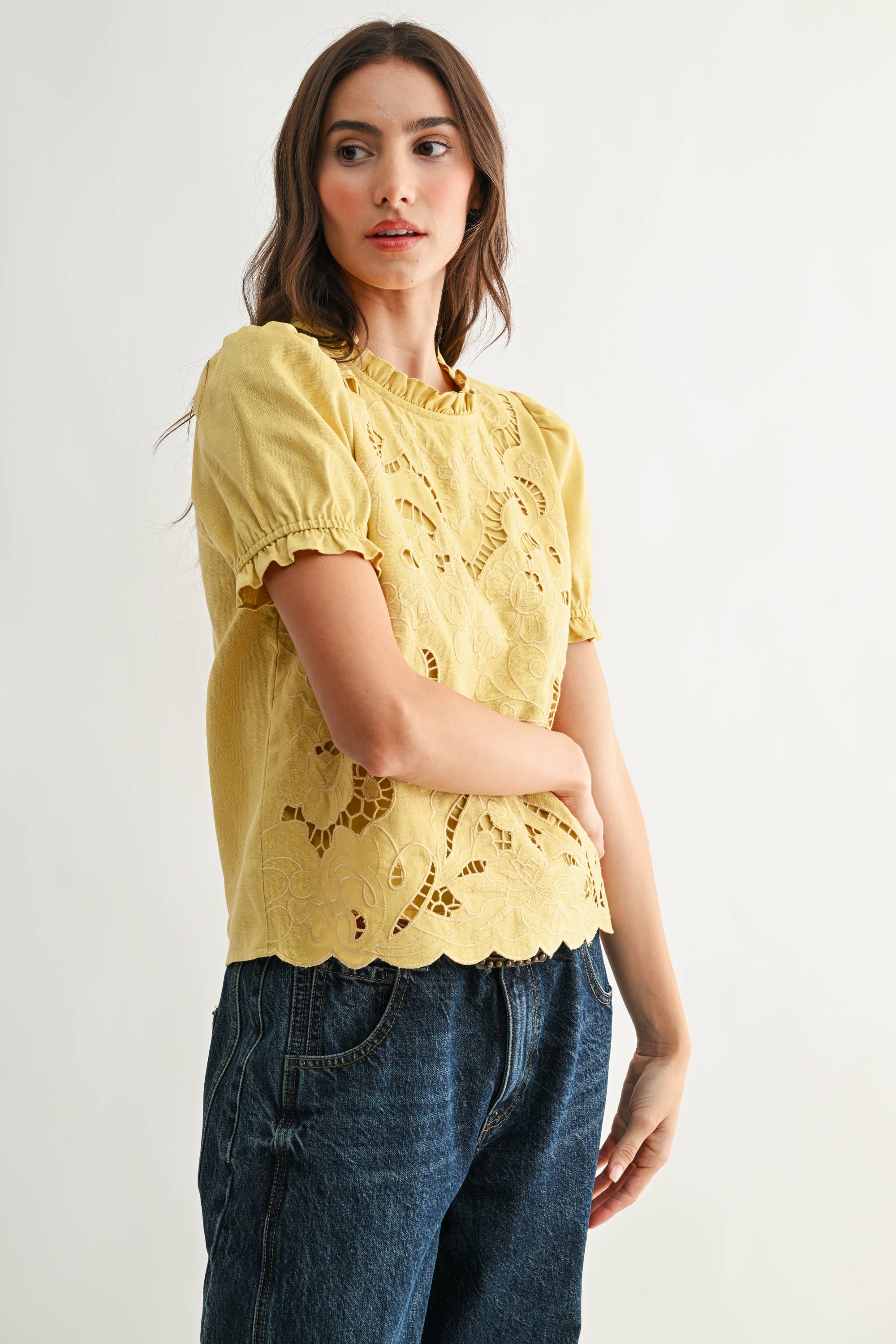 Embroidered Short Sleeve Blouse