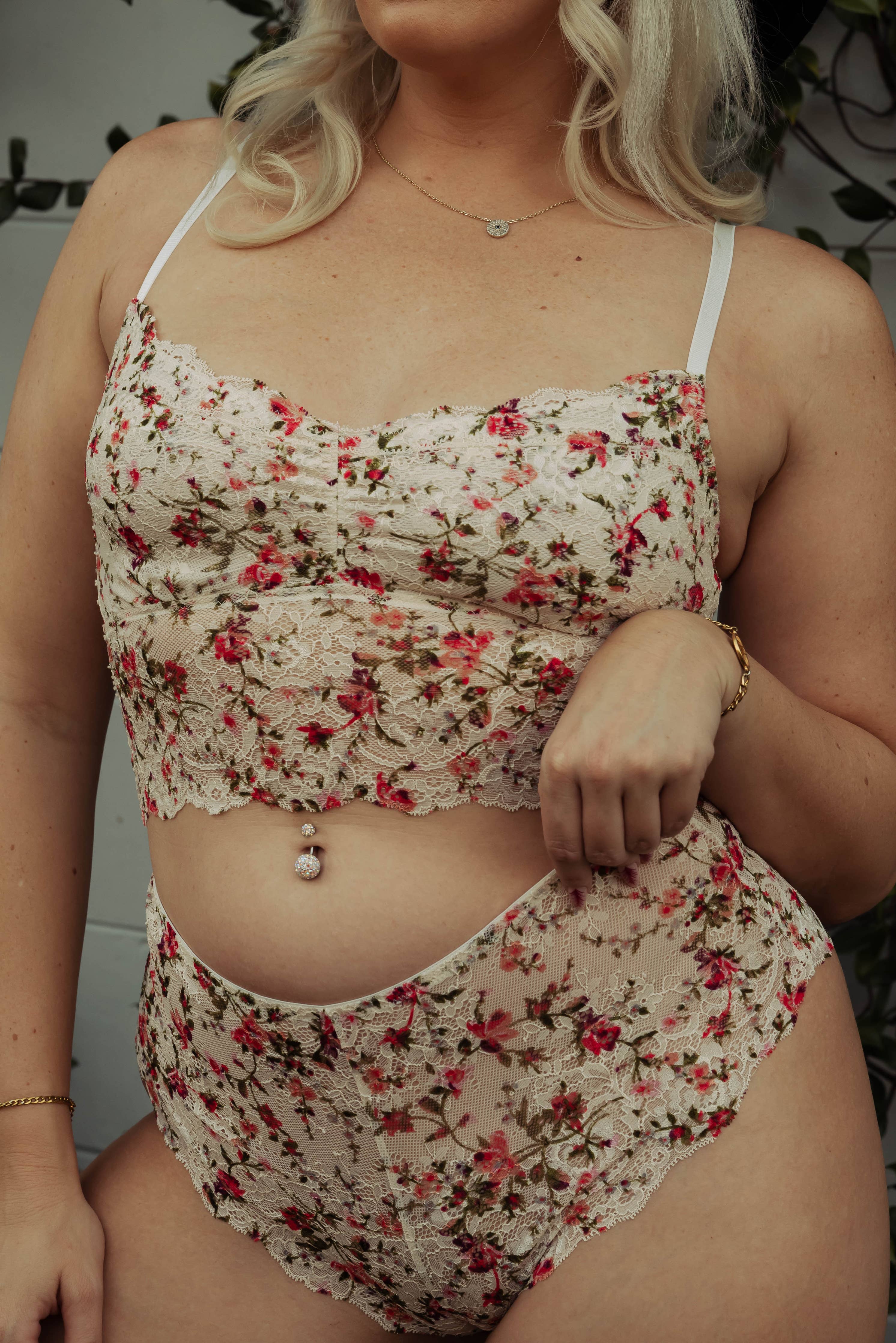 Field Floral Lace High-Waist Hipster Pantie