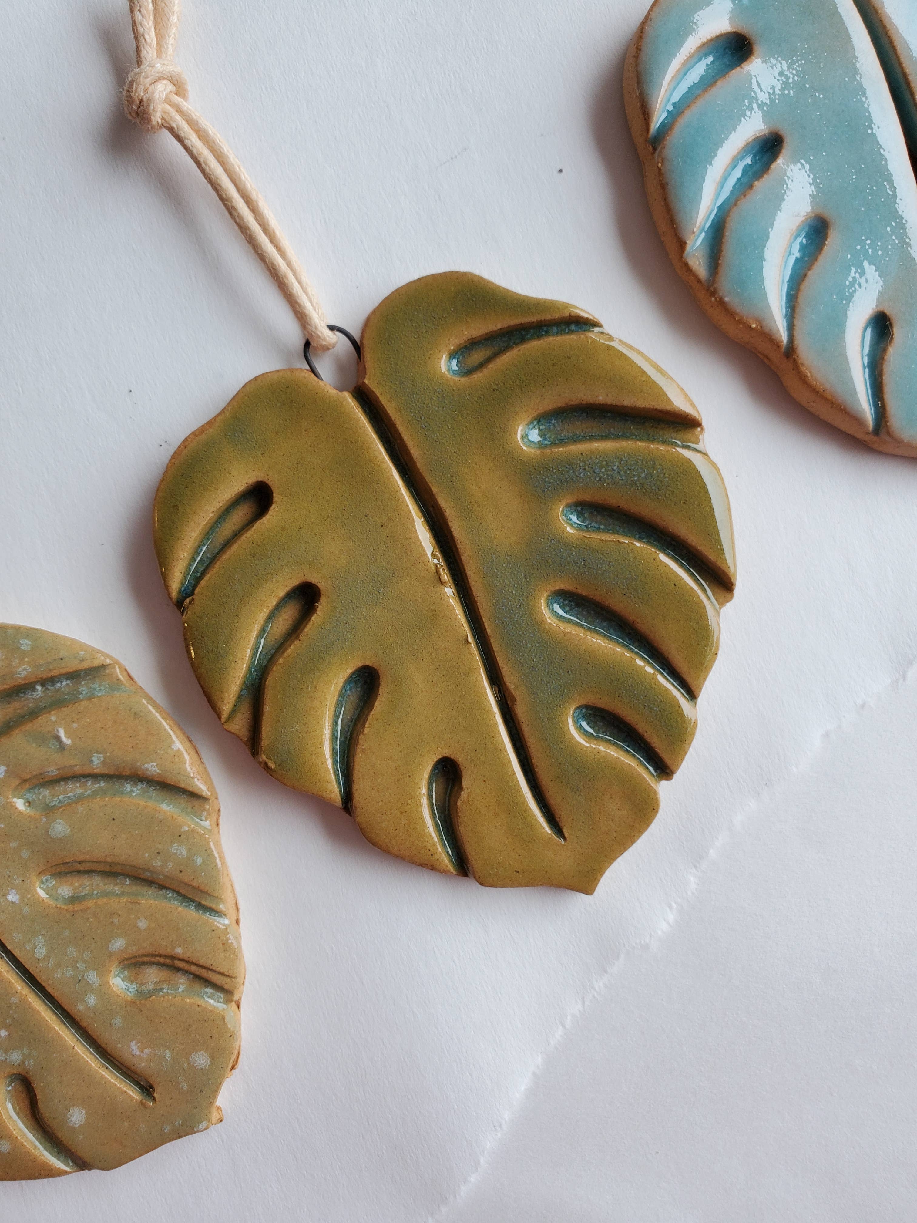 Monstera leaf ornament