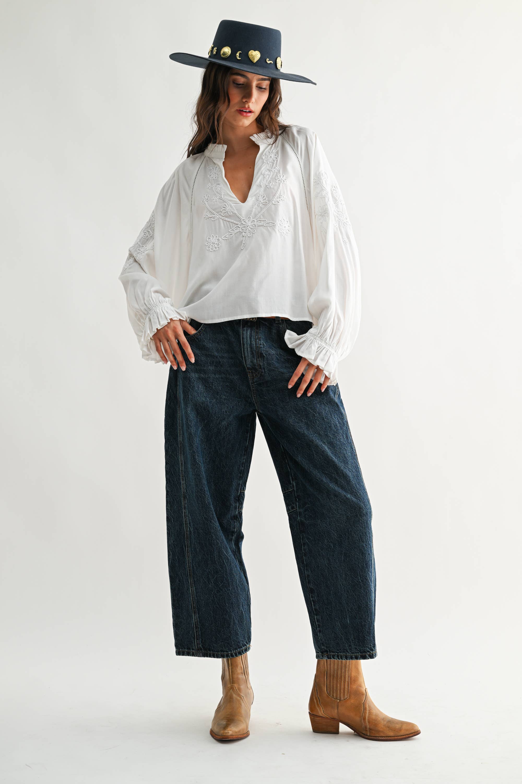 CMT26709 Boho-Chic Embroidered White Peasant Blouse